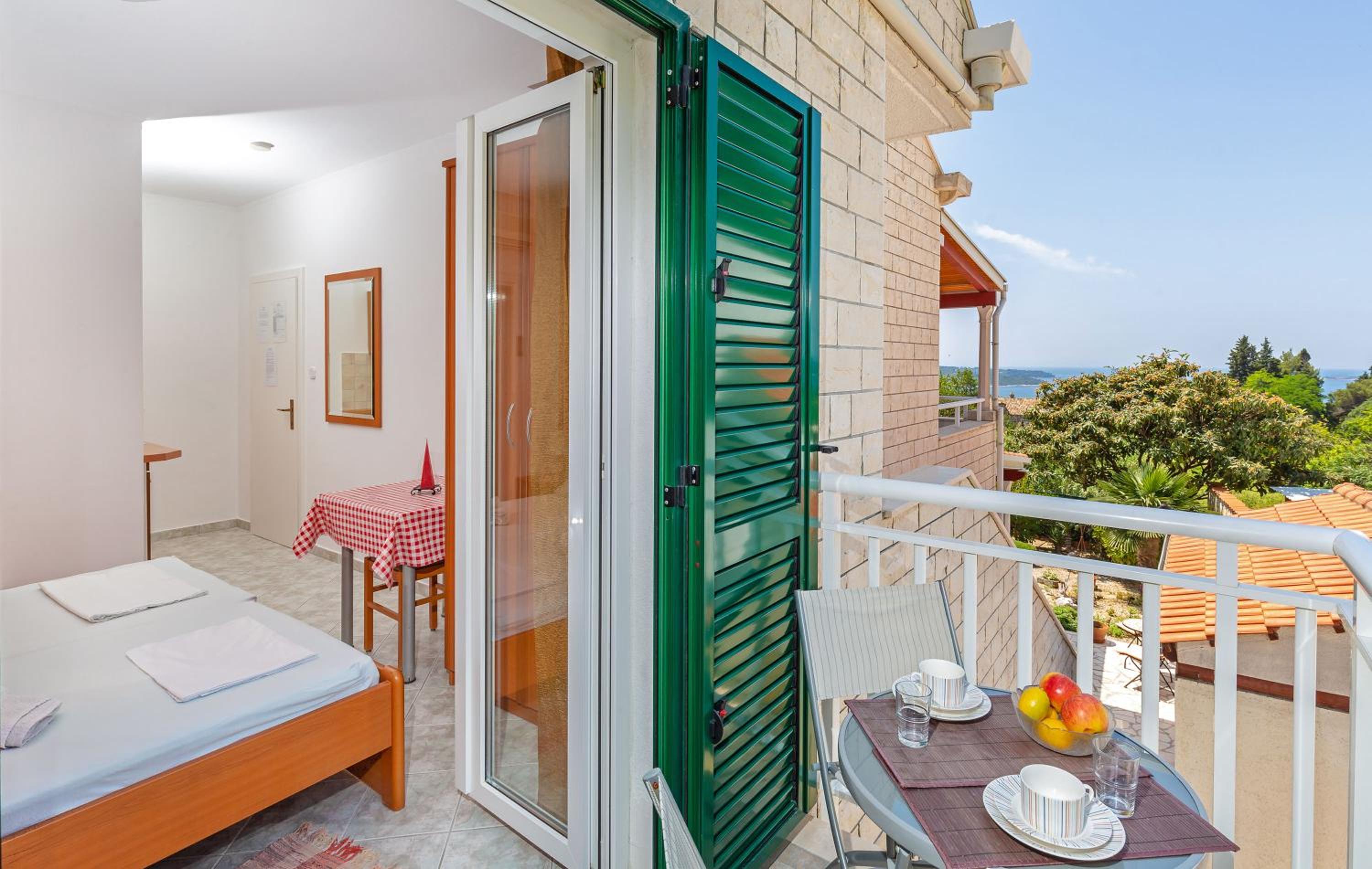 Standard Studio with Balcony and Sea View 4 - Photo 8