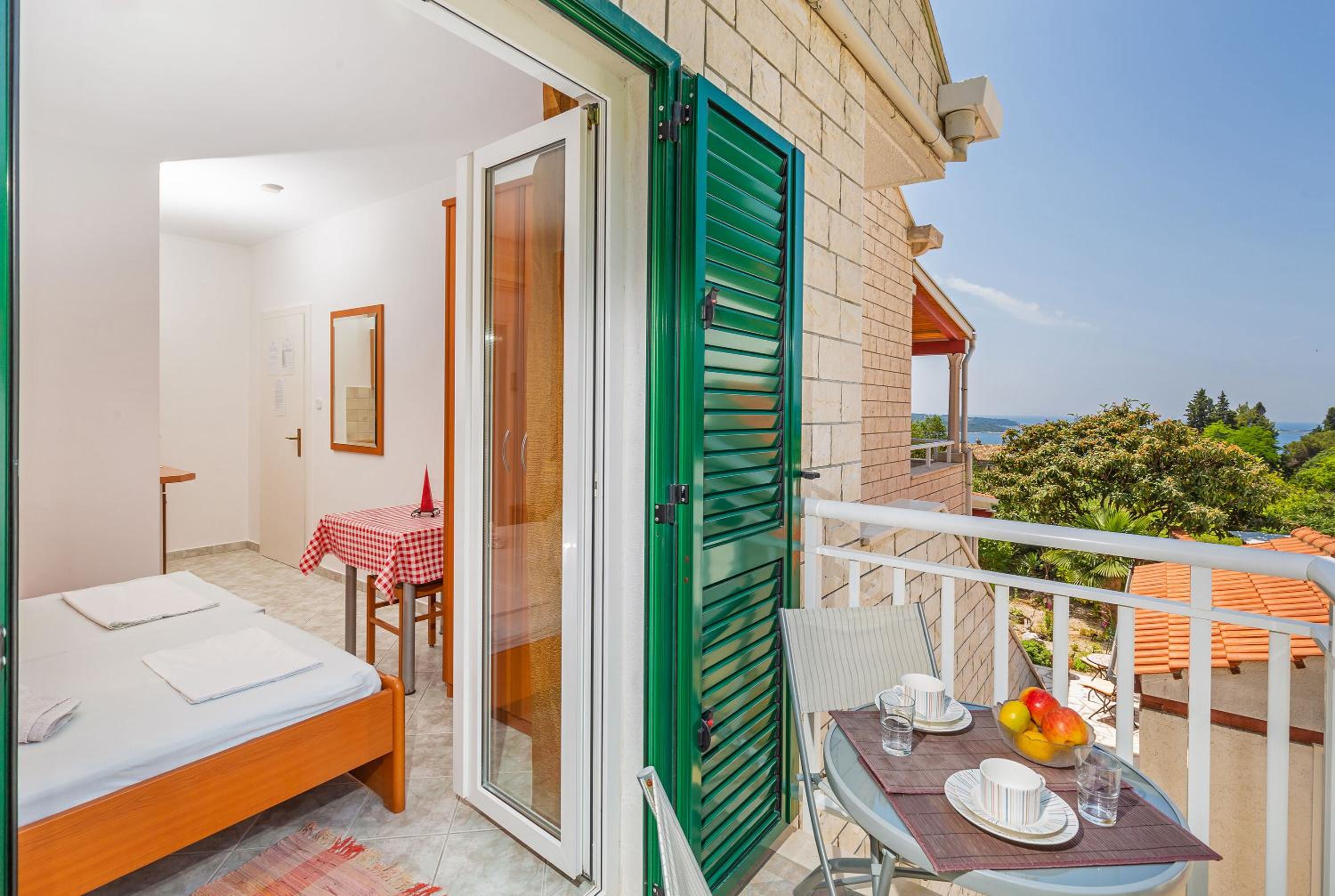 Standard Studio with Balcony and Sea View 4 - Photo 7
