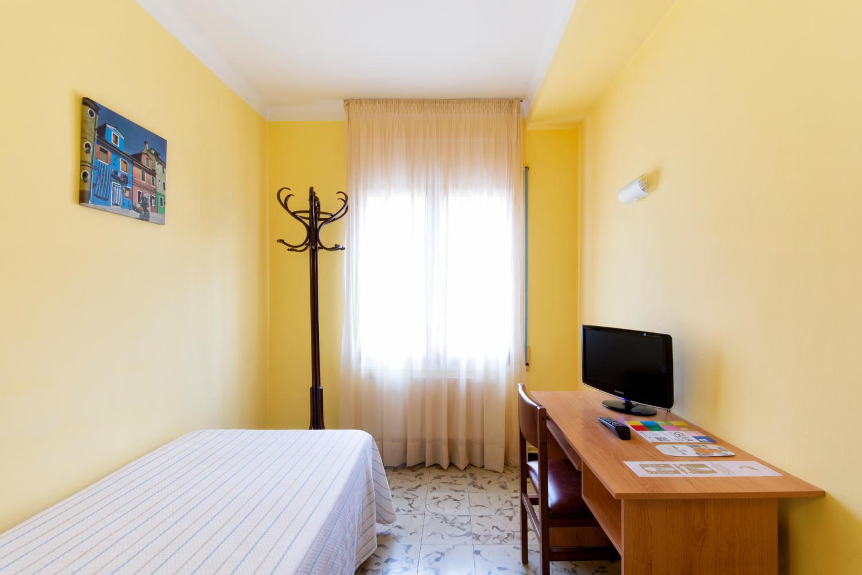Habitación Individual Económica