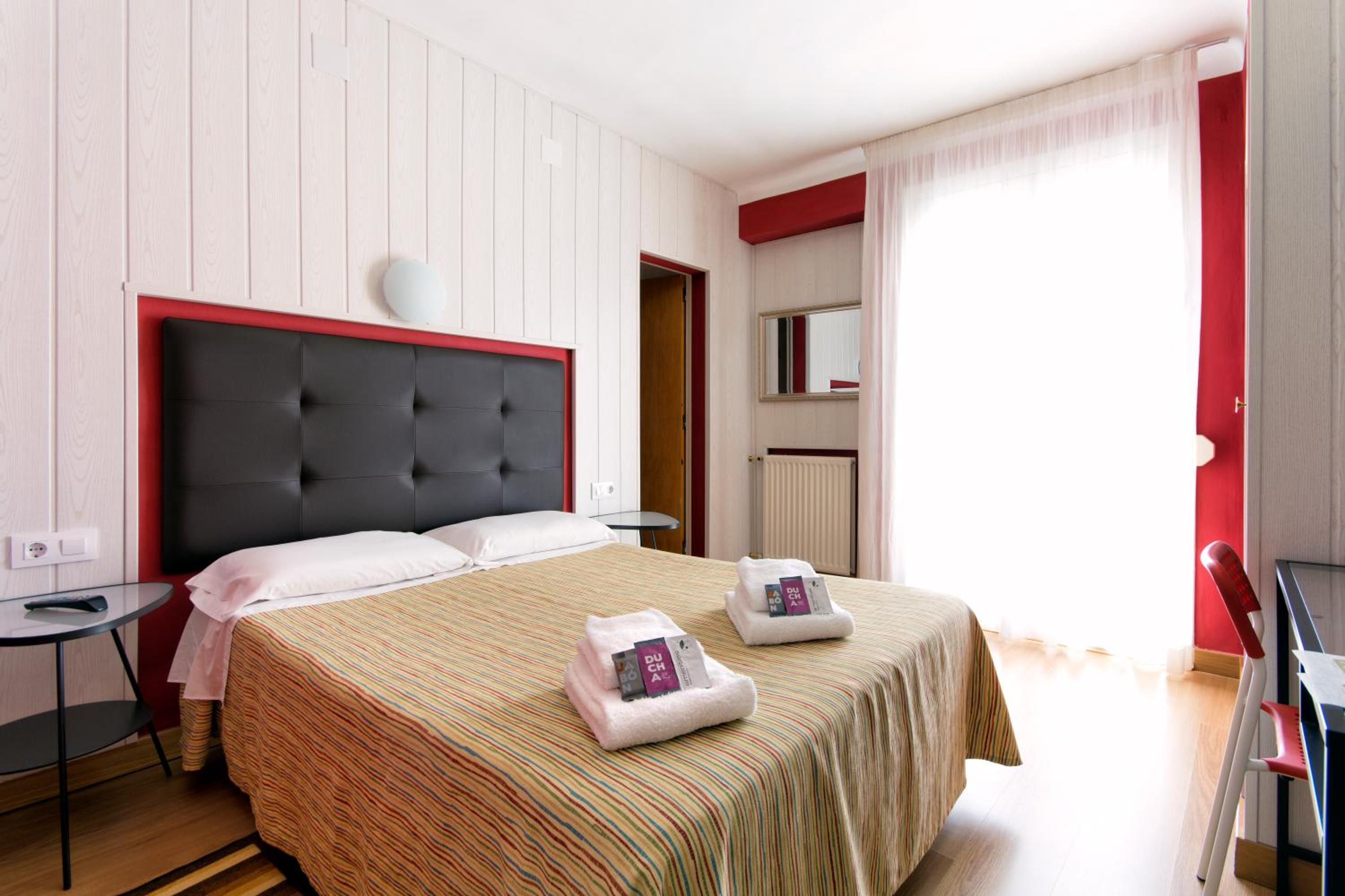 Double or Twin Room photo 2