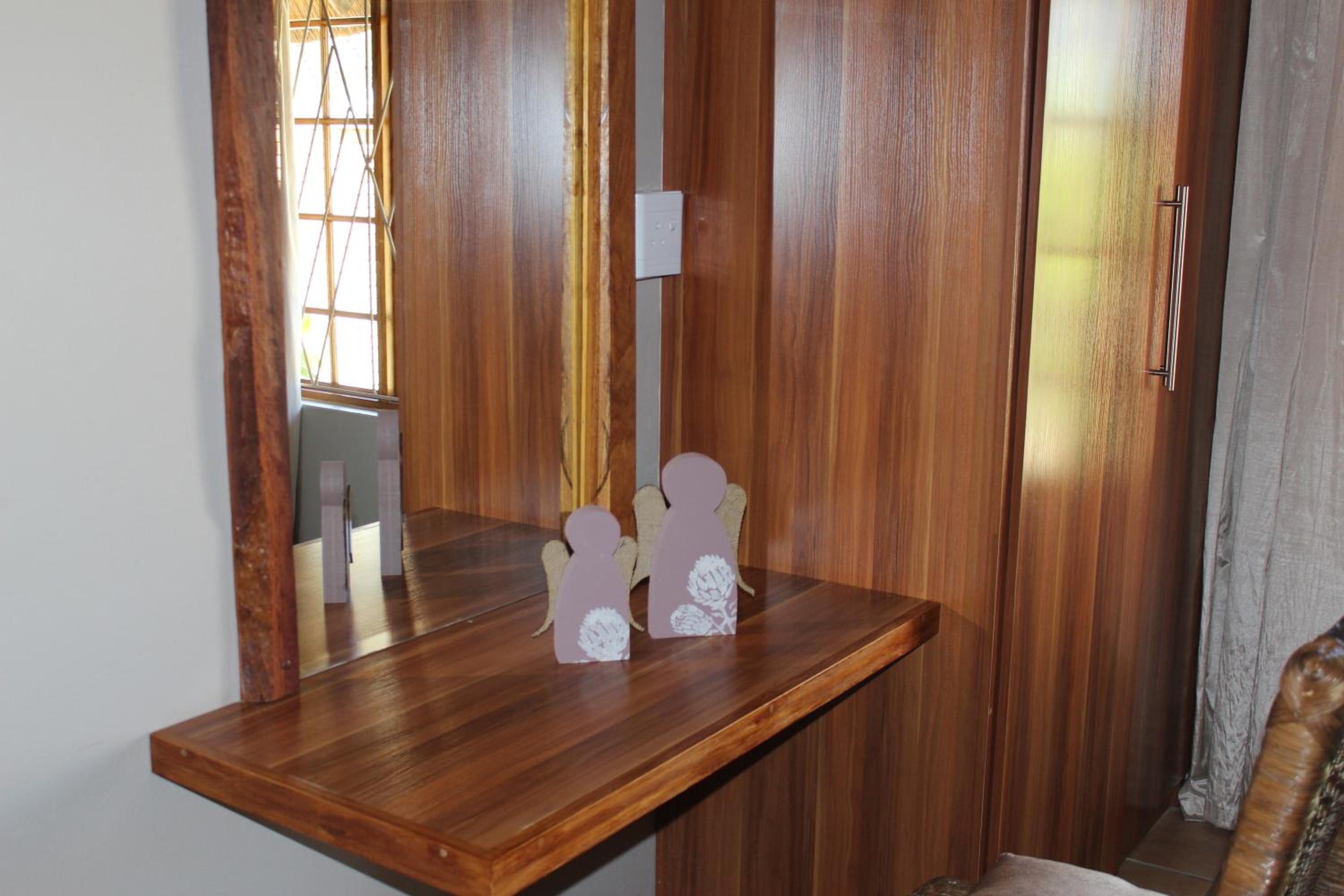 Family Room - Photo 8