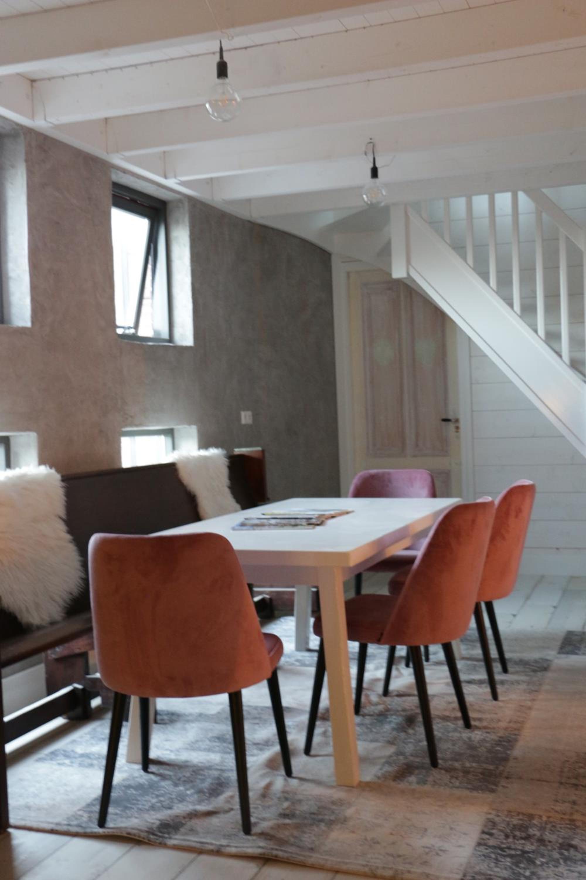 Deluxe King Suite - Photo 9
