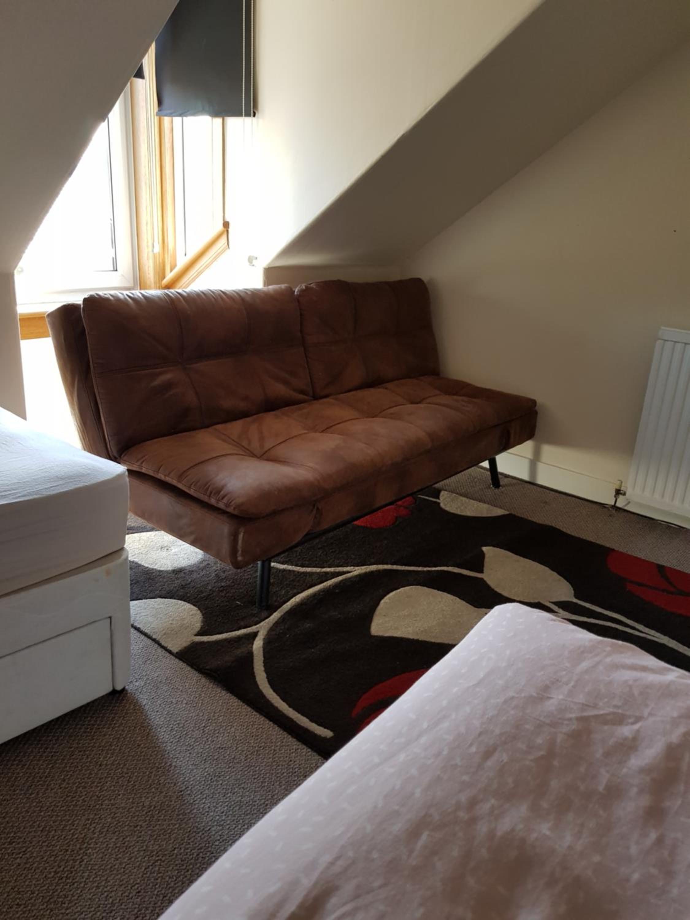 Economy Quadruple Room with Shared Bathroom photo 2
