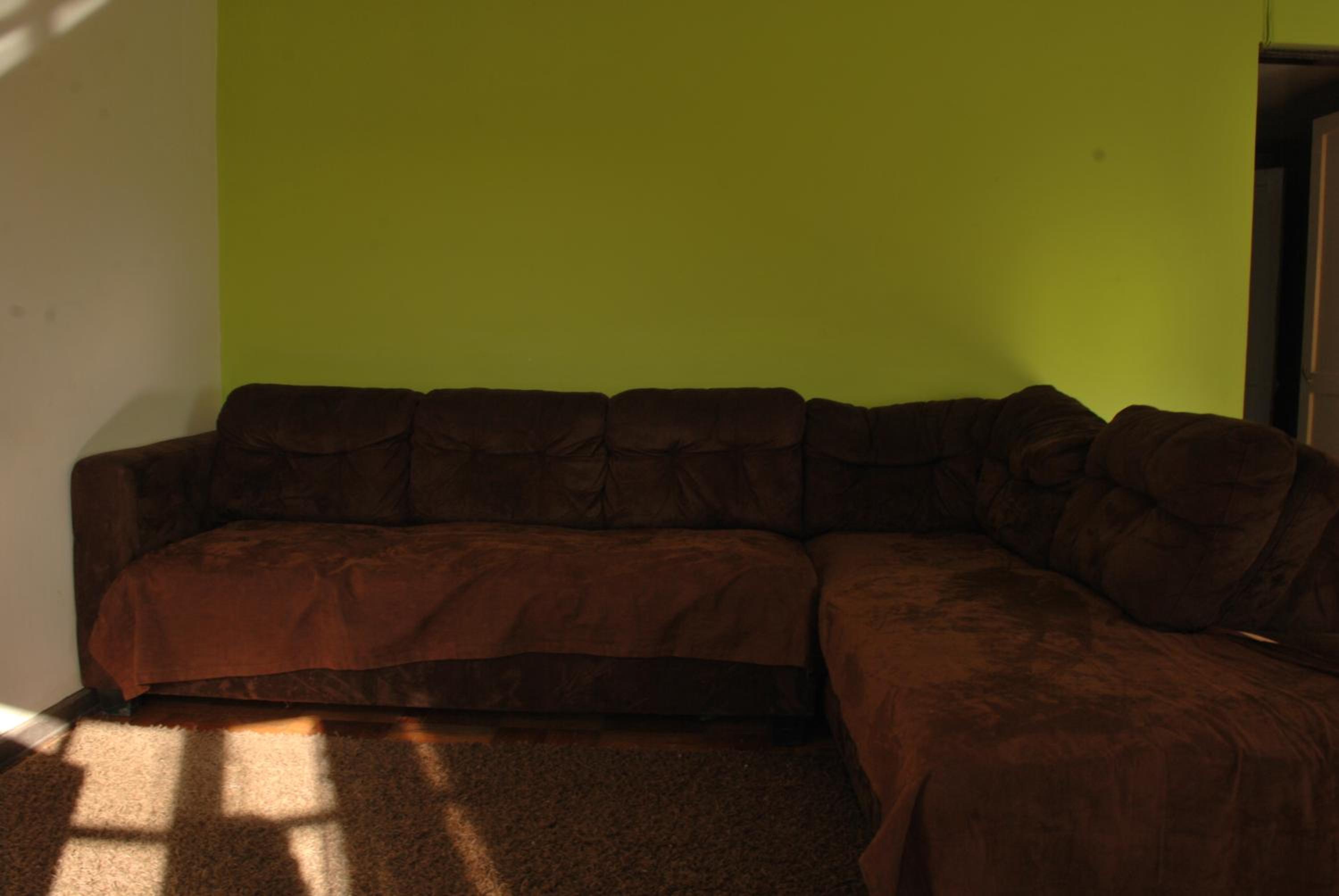Five-Bedroom House photo 2