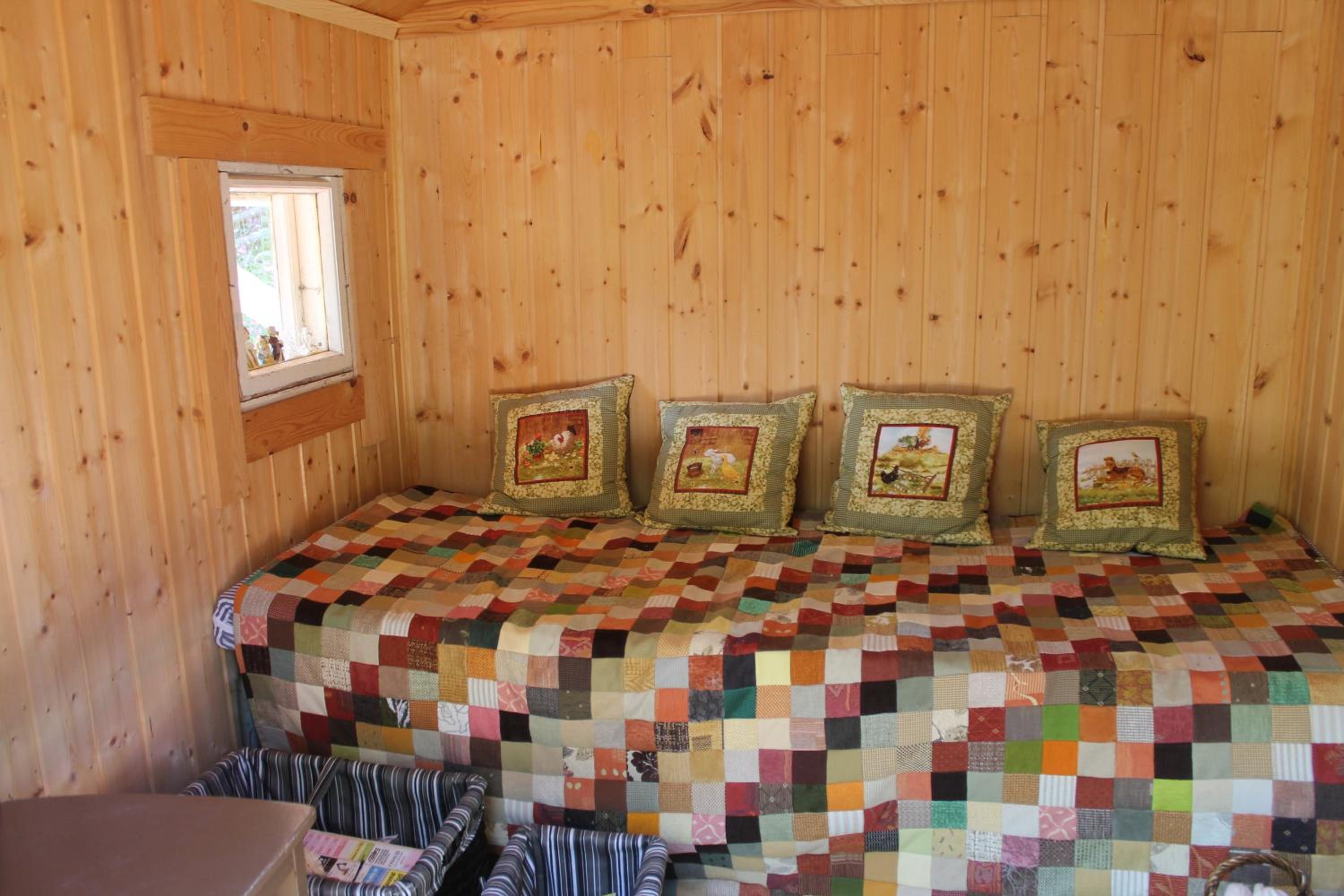 One-Bedroom Cottage - Photo 22