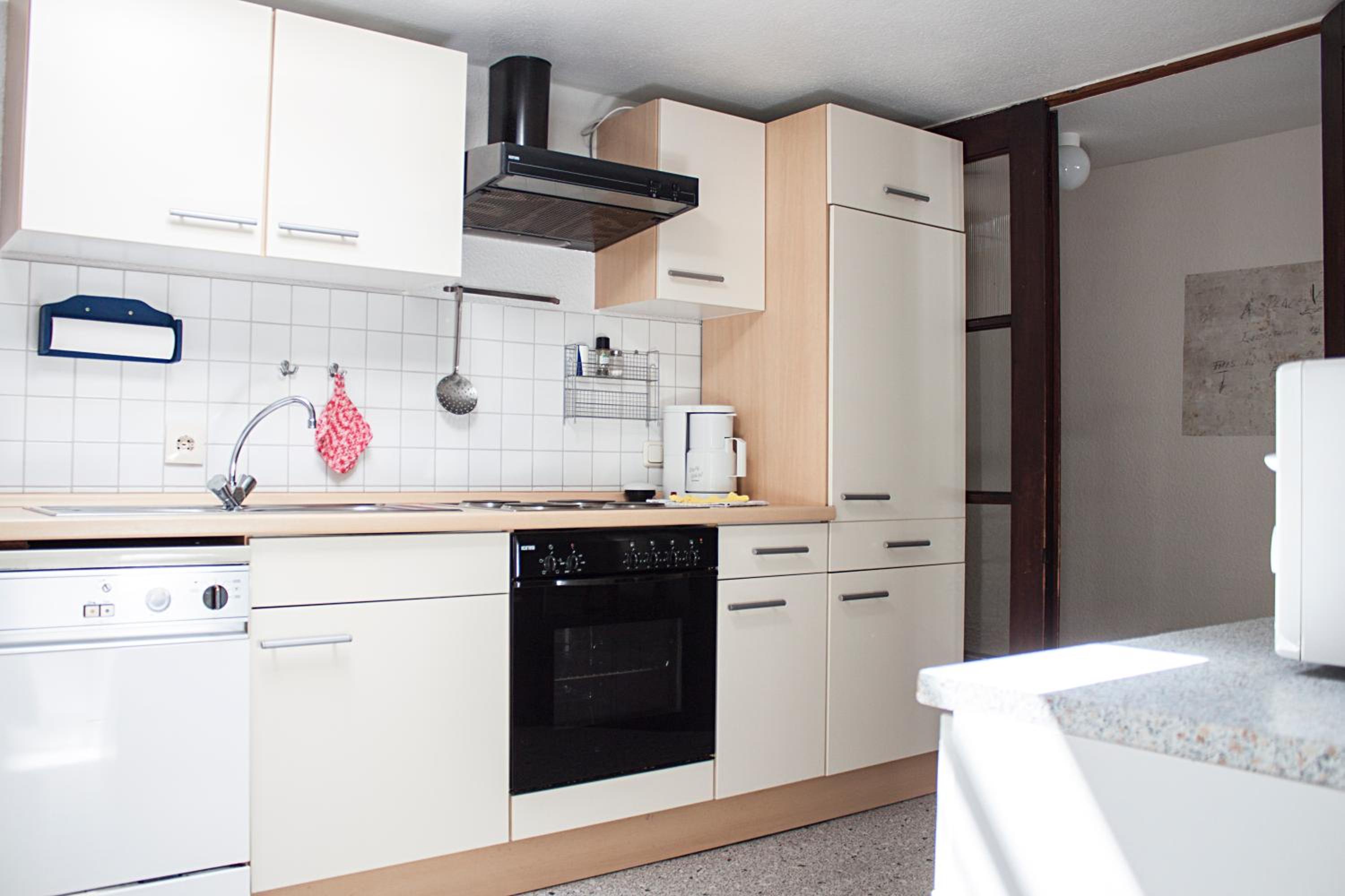 Two-Bedroom Apartment - Photo 3
