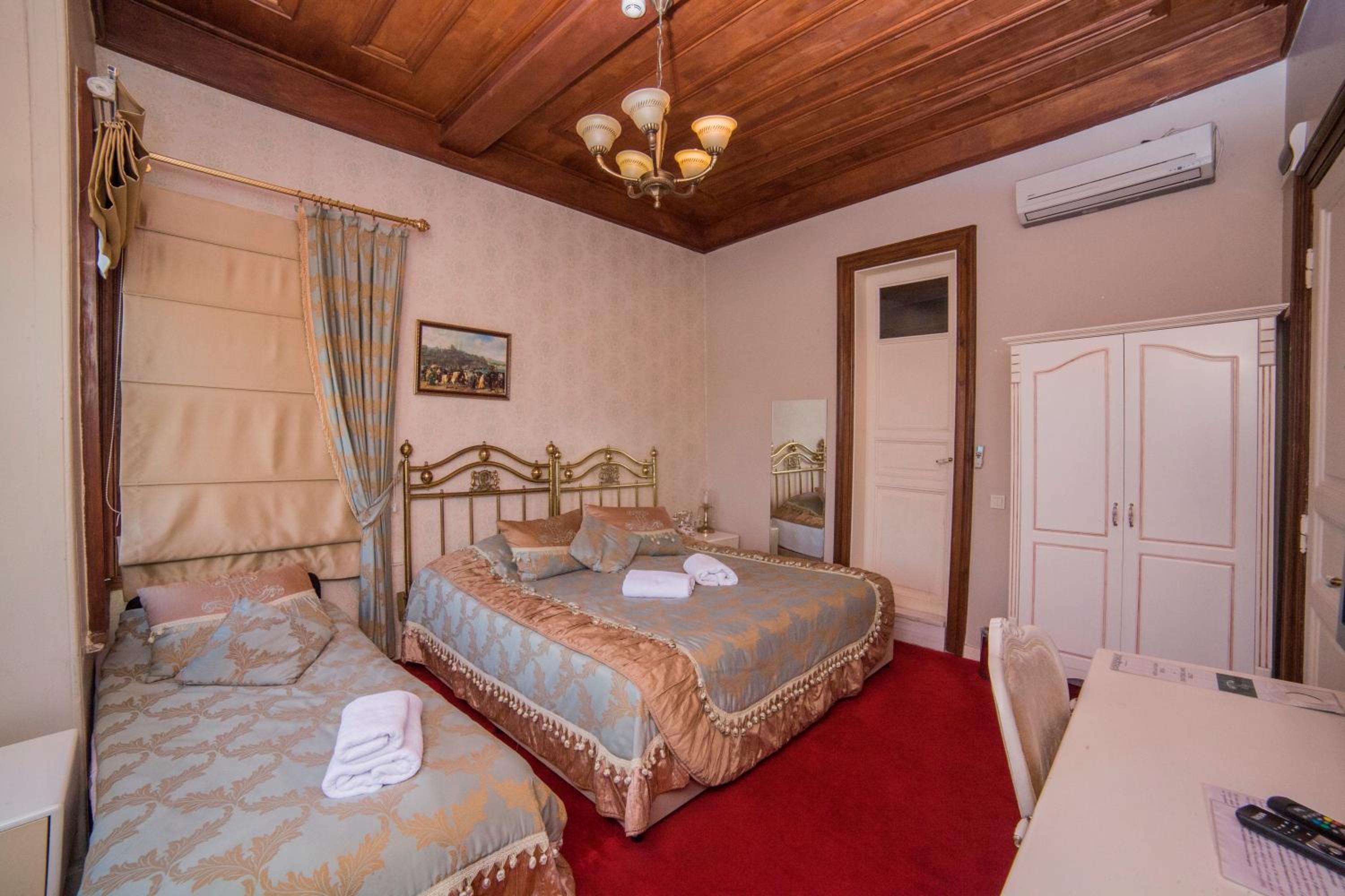 Standard Triple Room photo 2
