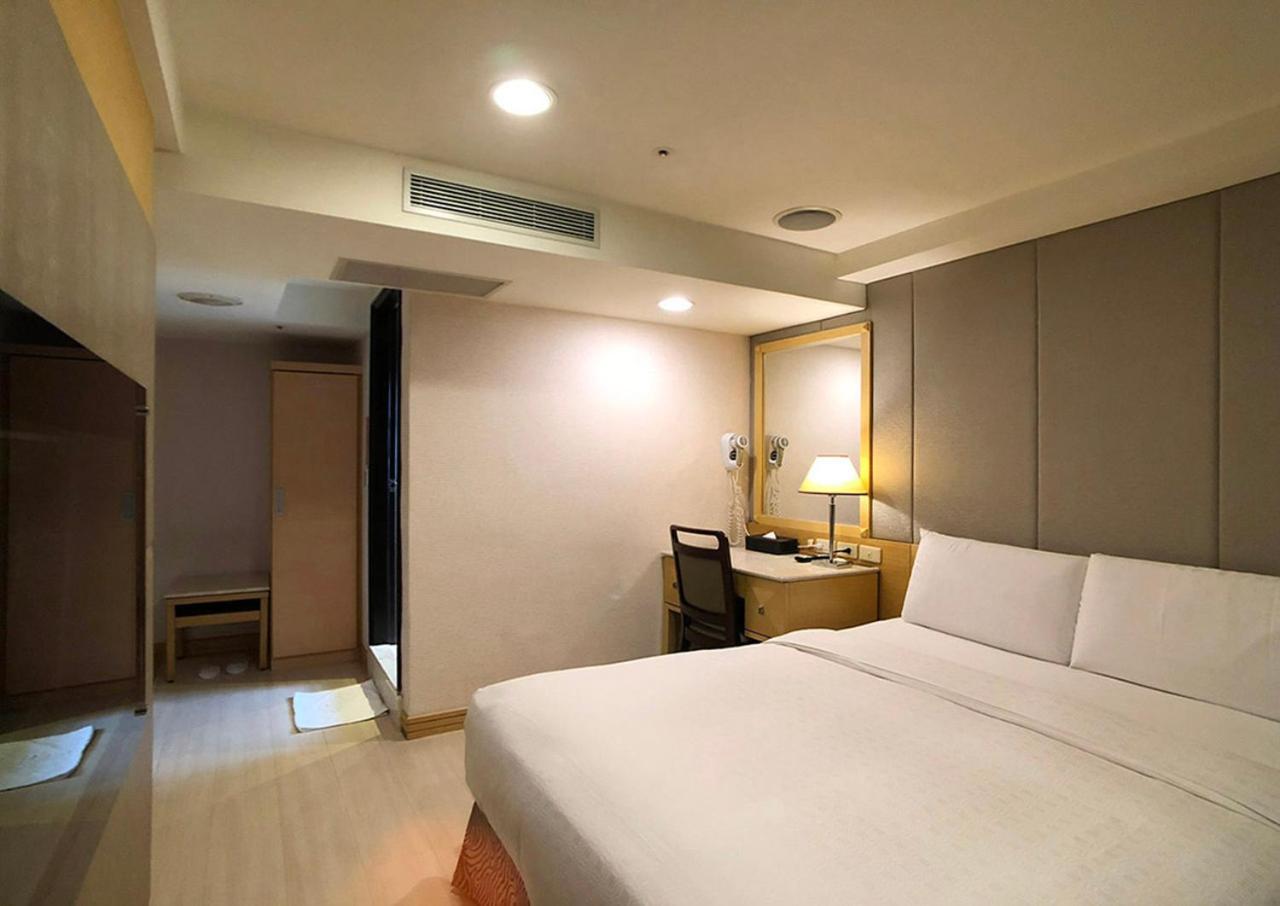 Budget Double Room photo 2