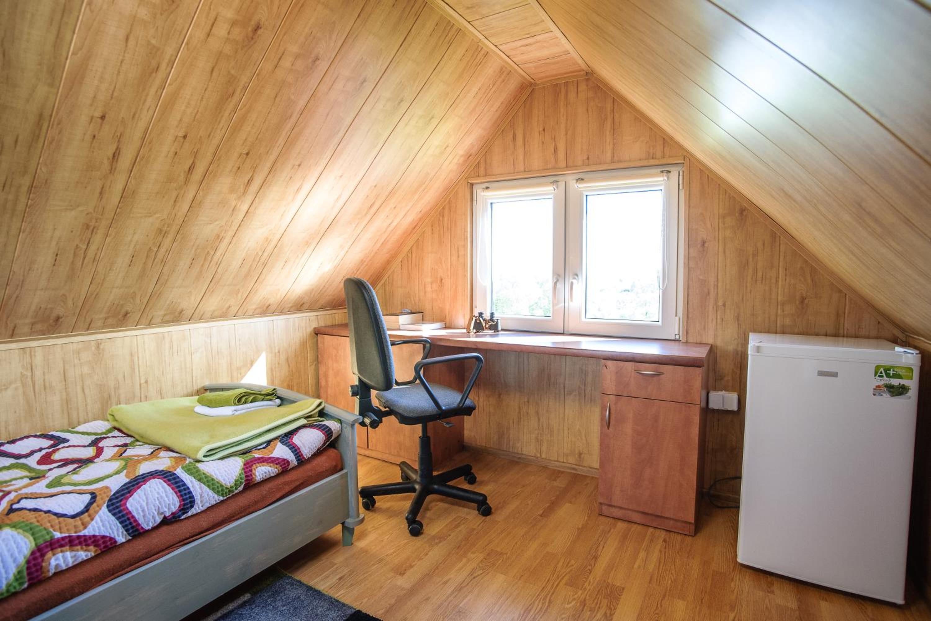 Single Room with Shared Shower and Toilet photo 2