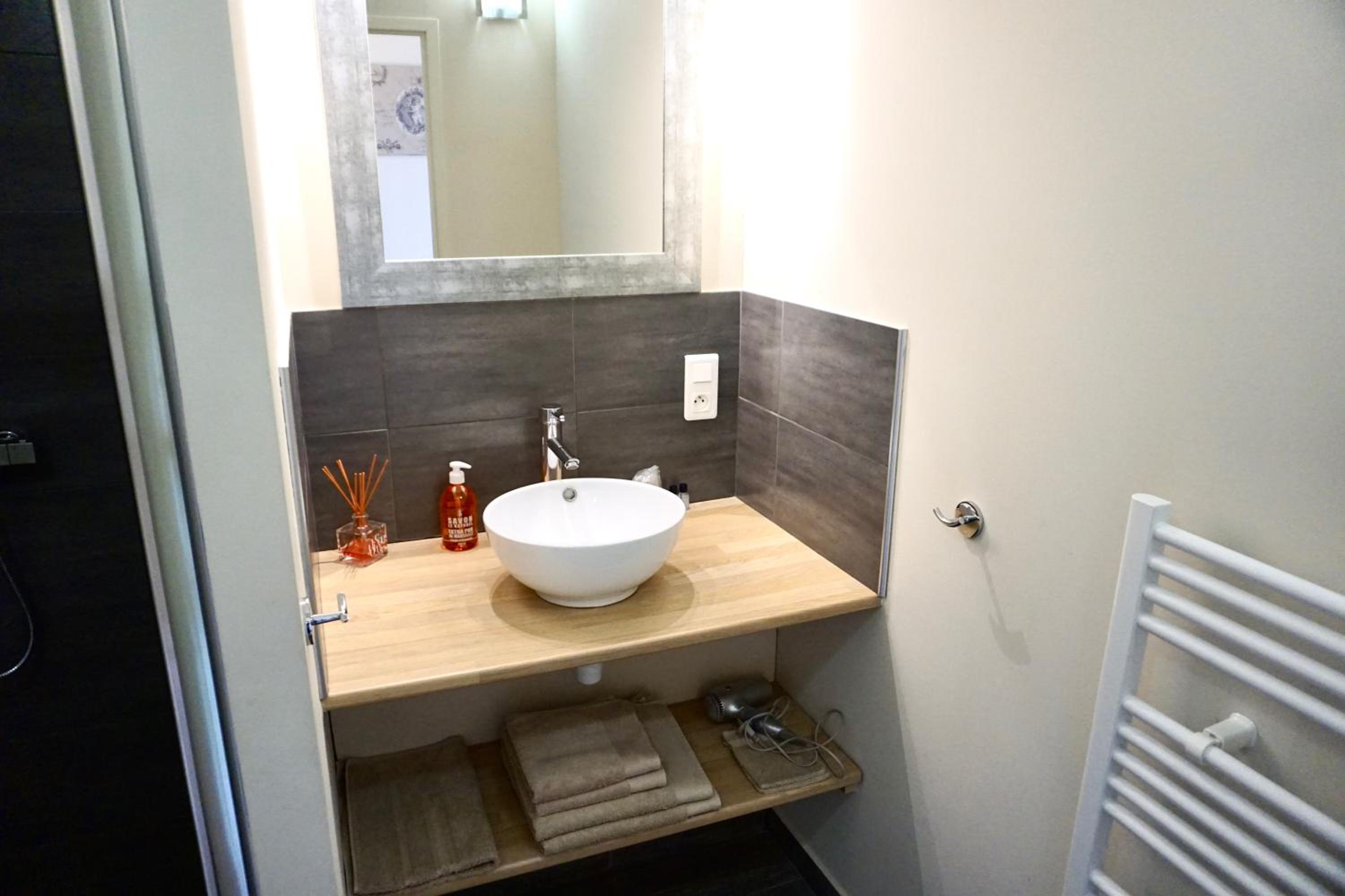 Double Room with Private Bathroom photo 3