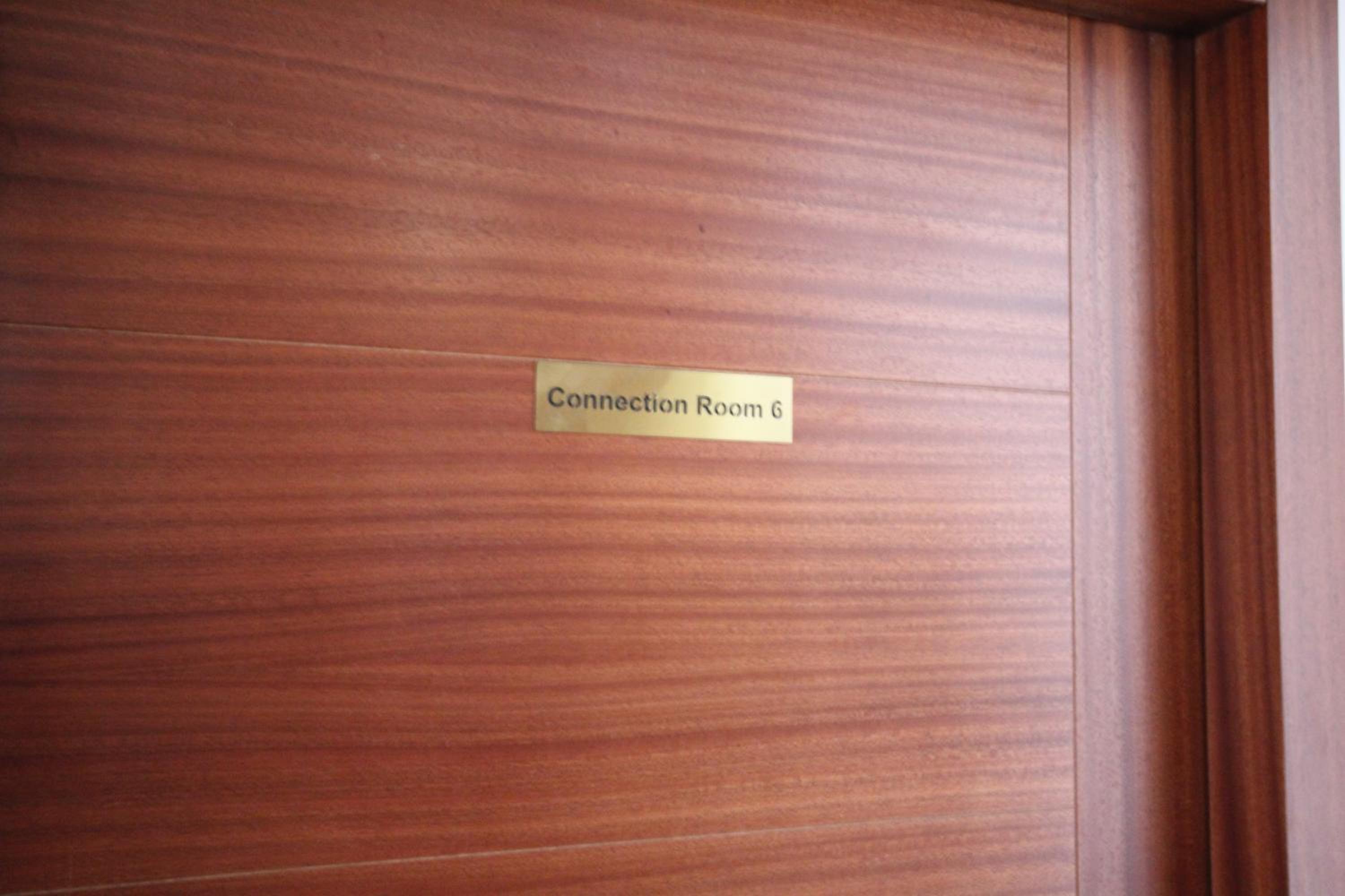 Connecting Family Rooms photo 2