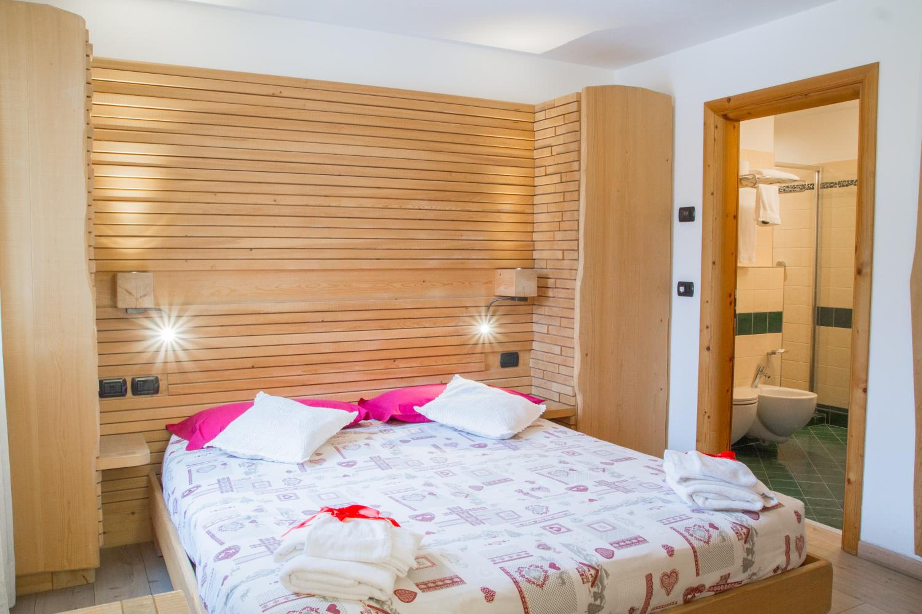 Quadruple Room with Balcony photo 1