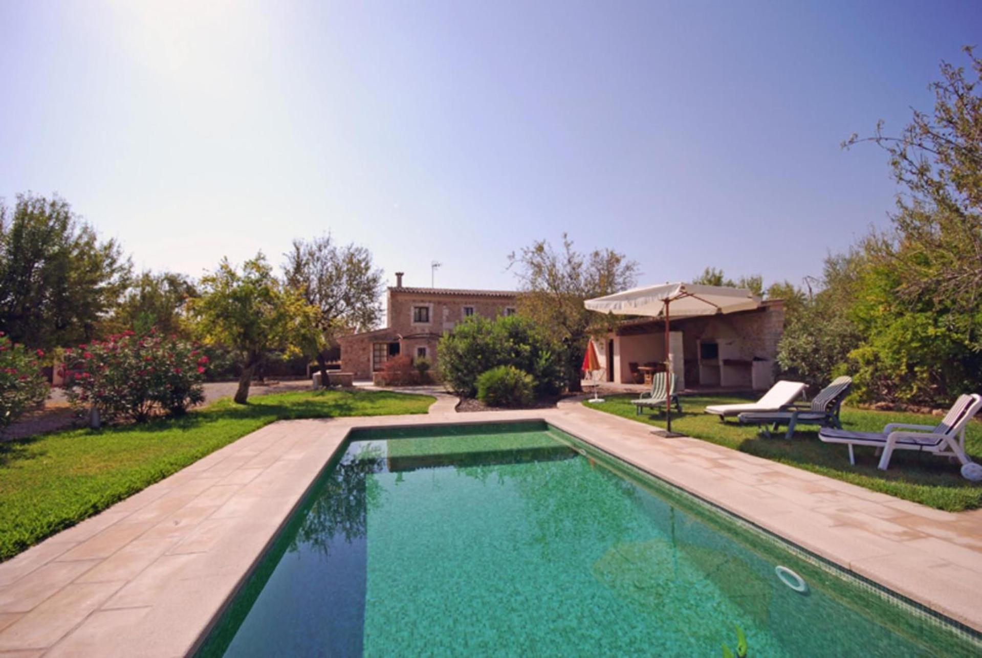 Three-Bedroom Vacation Home photo 2