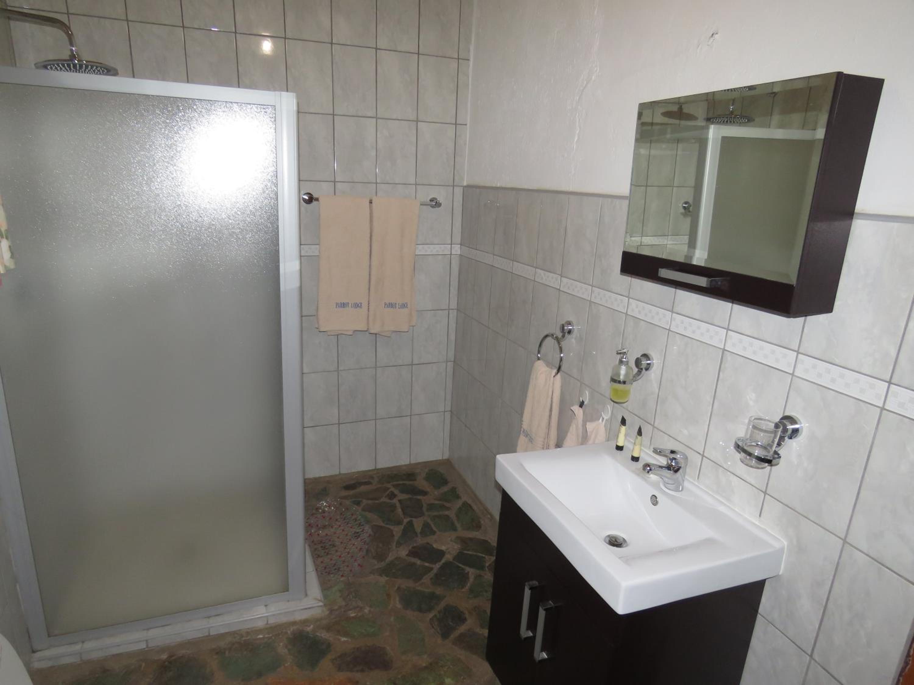 Budget Double Room photo 2