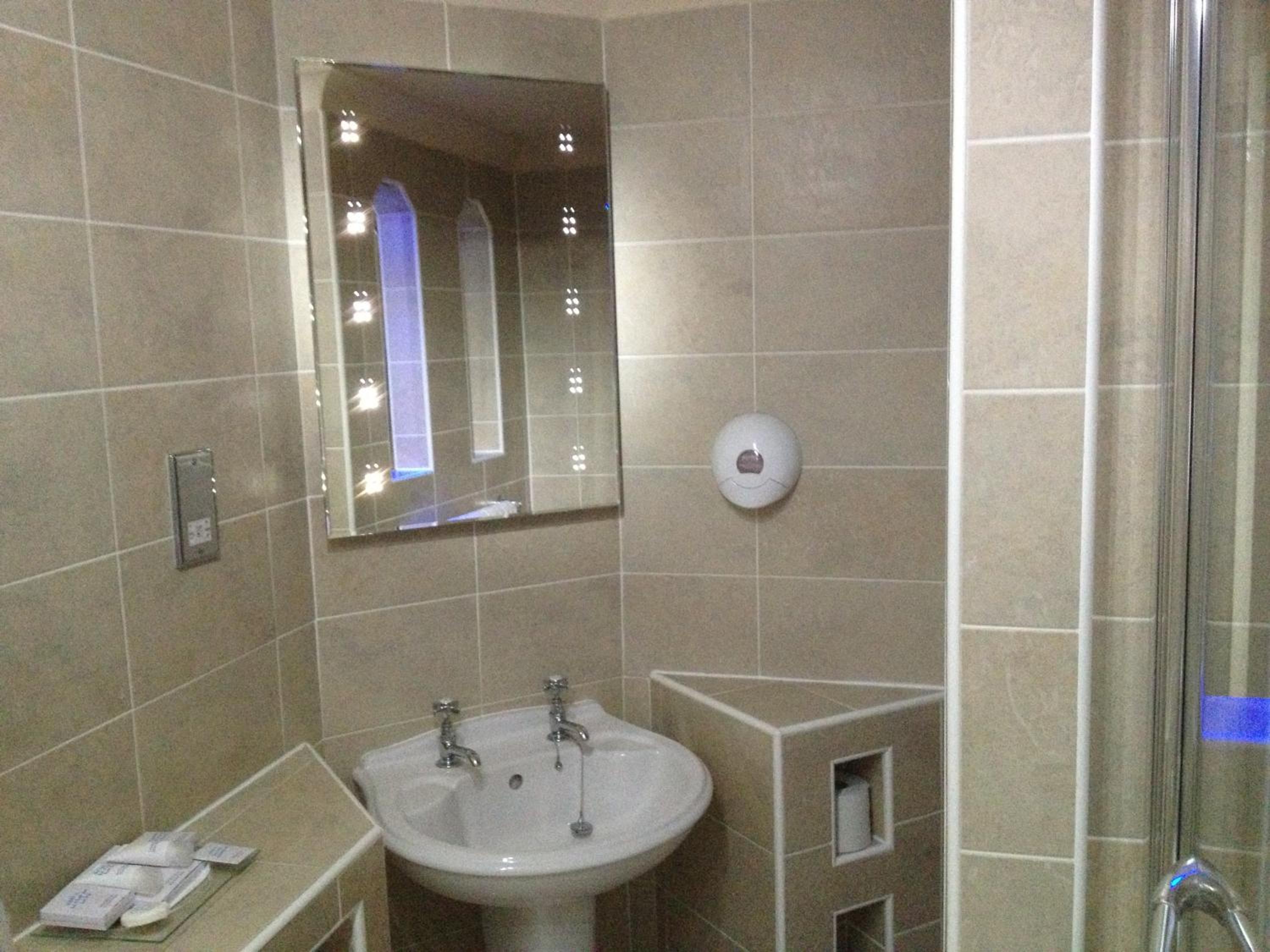 Standard Double Room photo 3