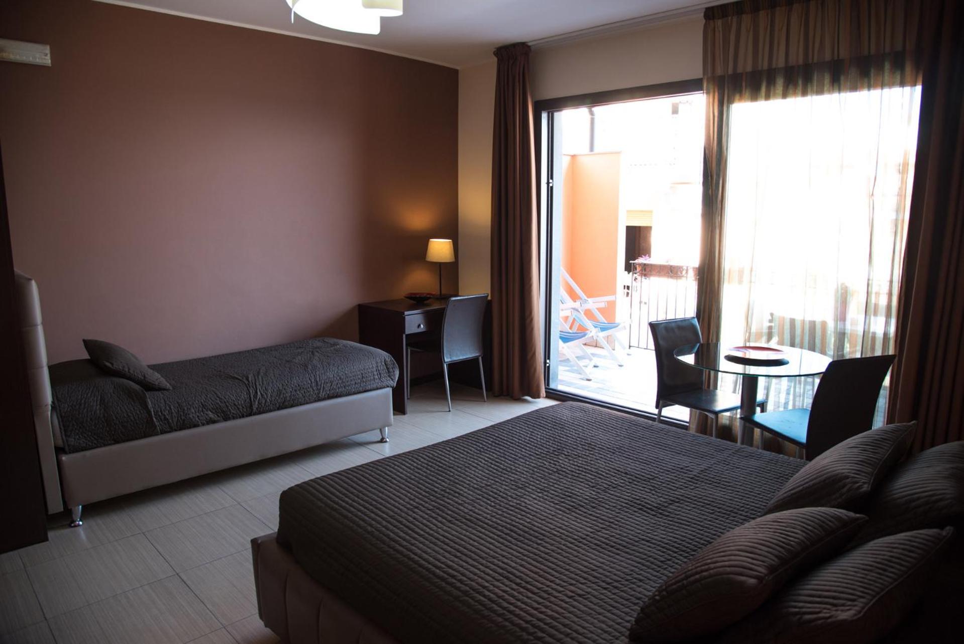 Superior Quadruple Room with Sea View photo 3