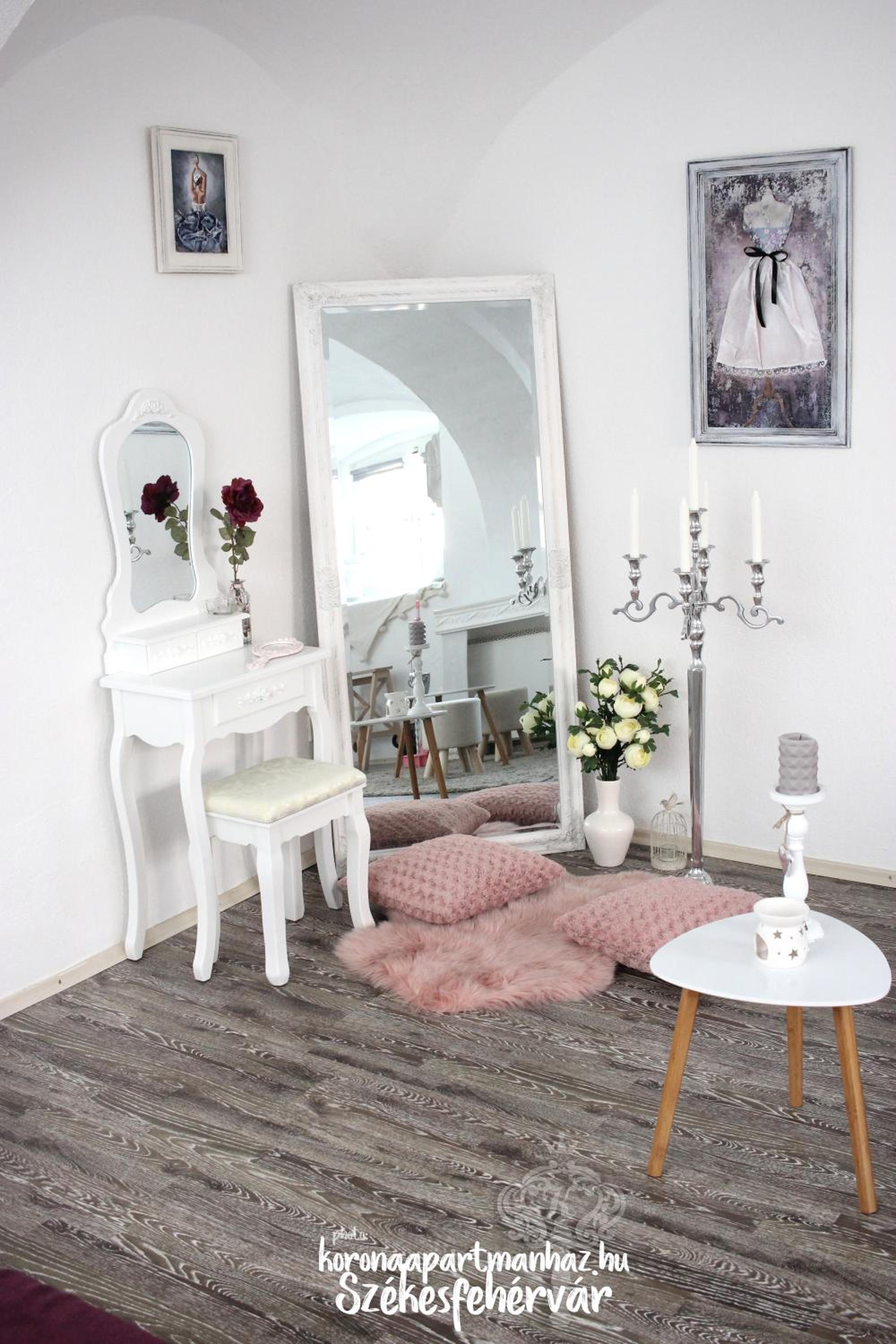 Studio Apartment - Photo 21