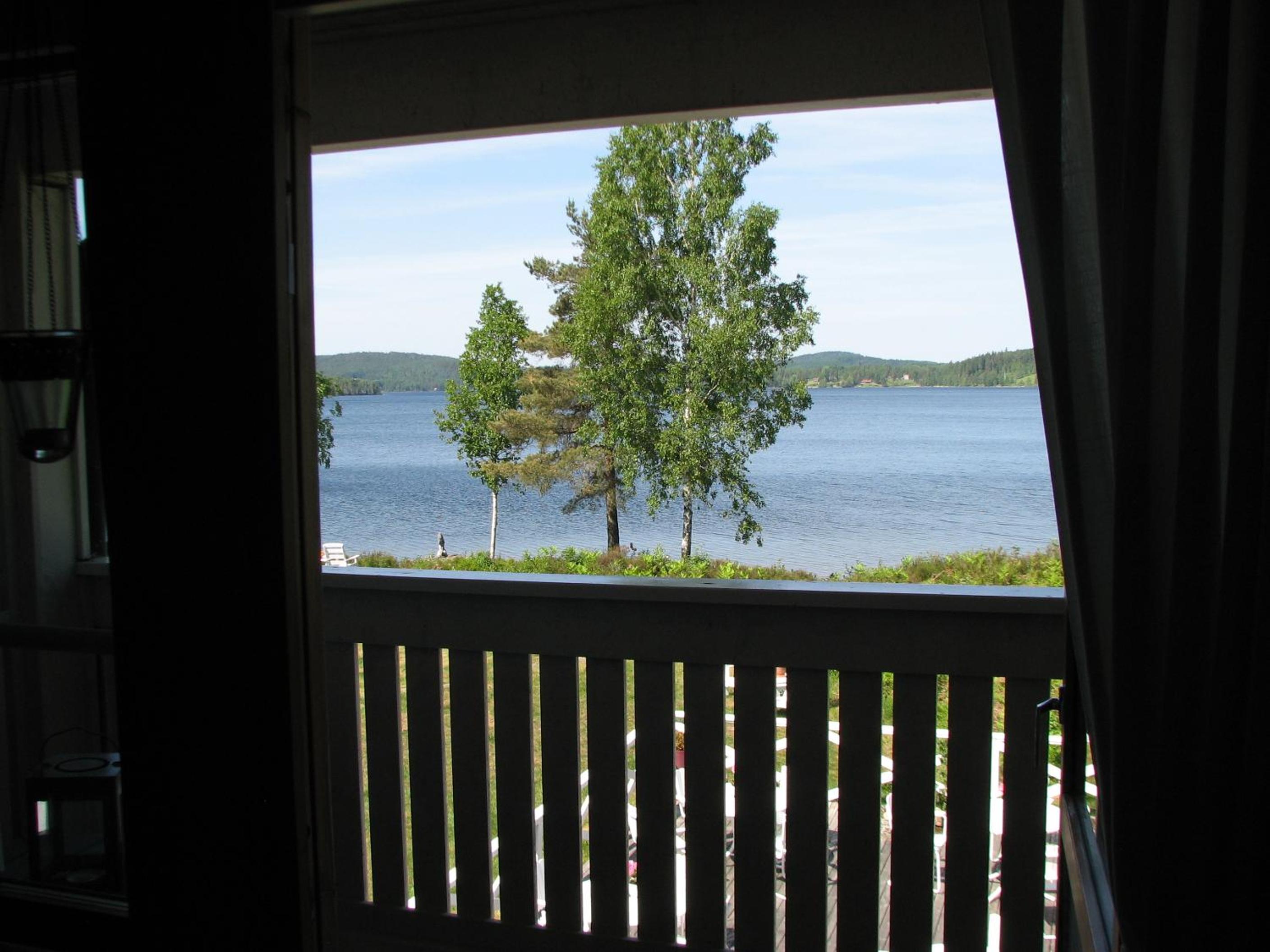 Twin Room with Lake View photo 3