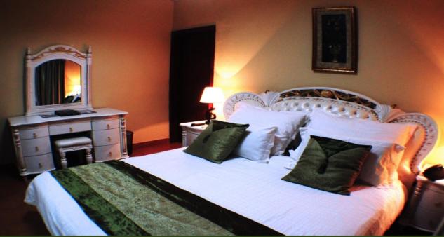 Queen Suite