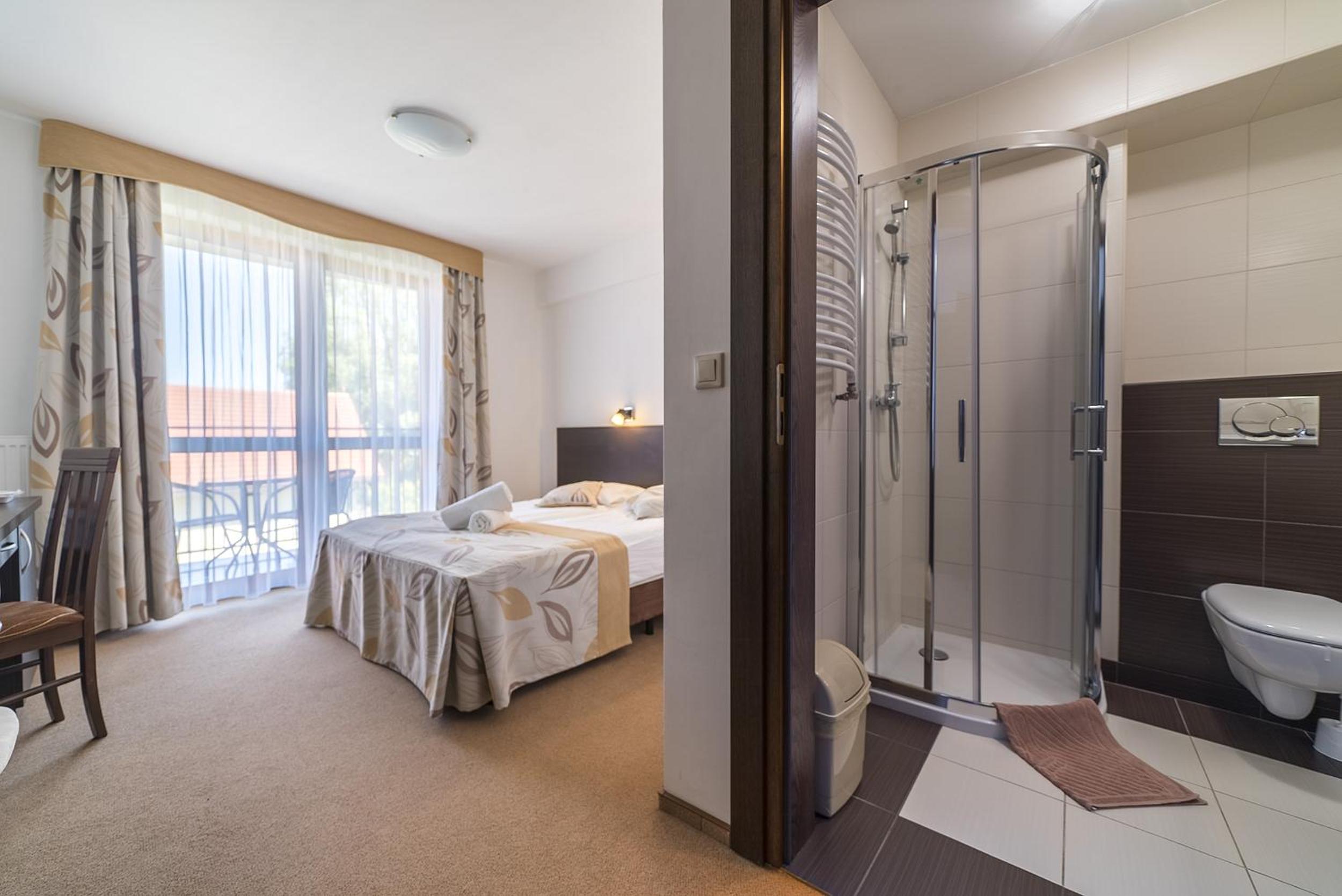 Deluxe Double Room with Balcony photo 1