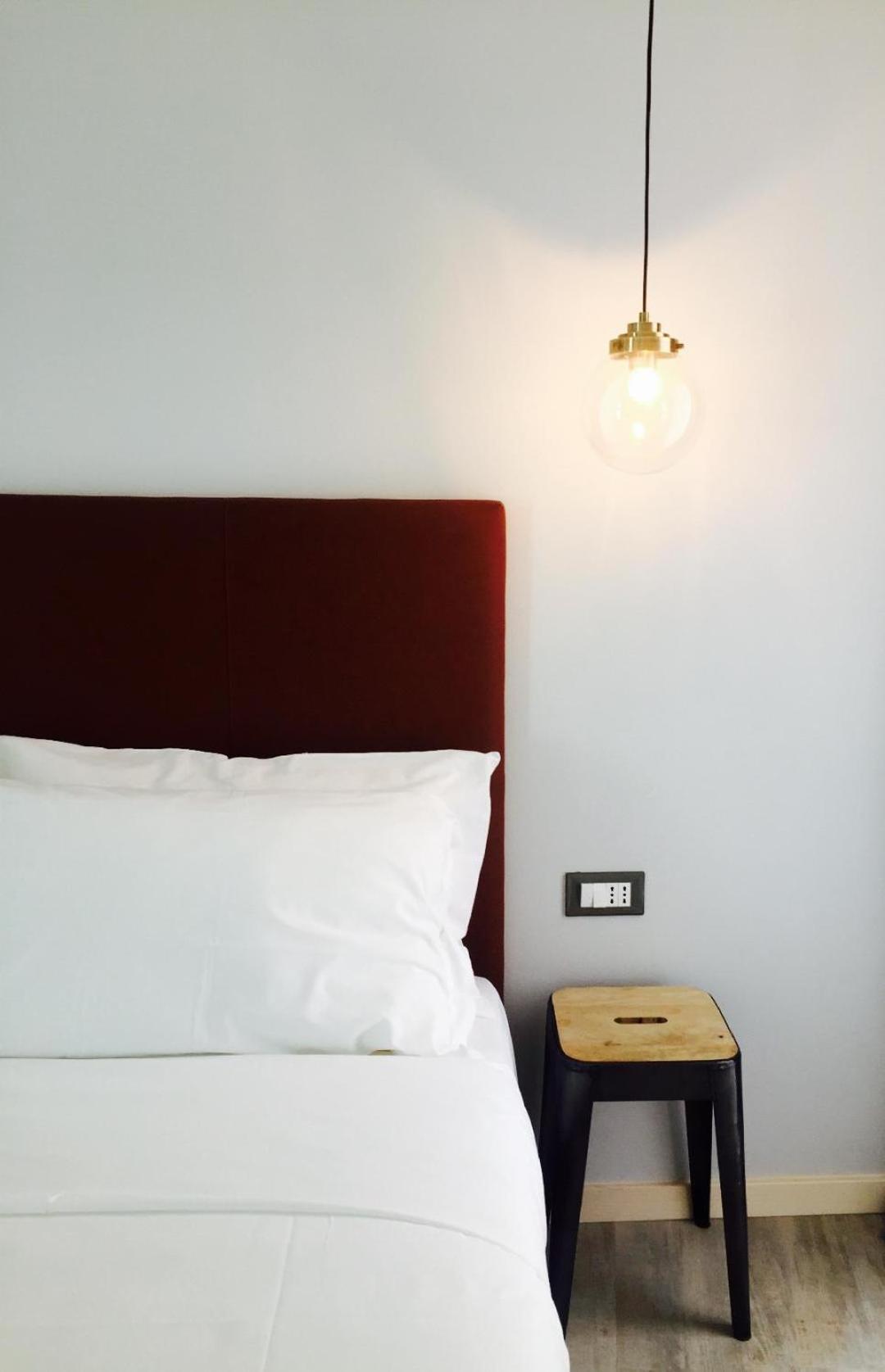 Deluxe Double Room (2 Adults + 1 Child)