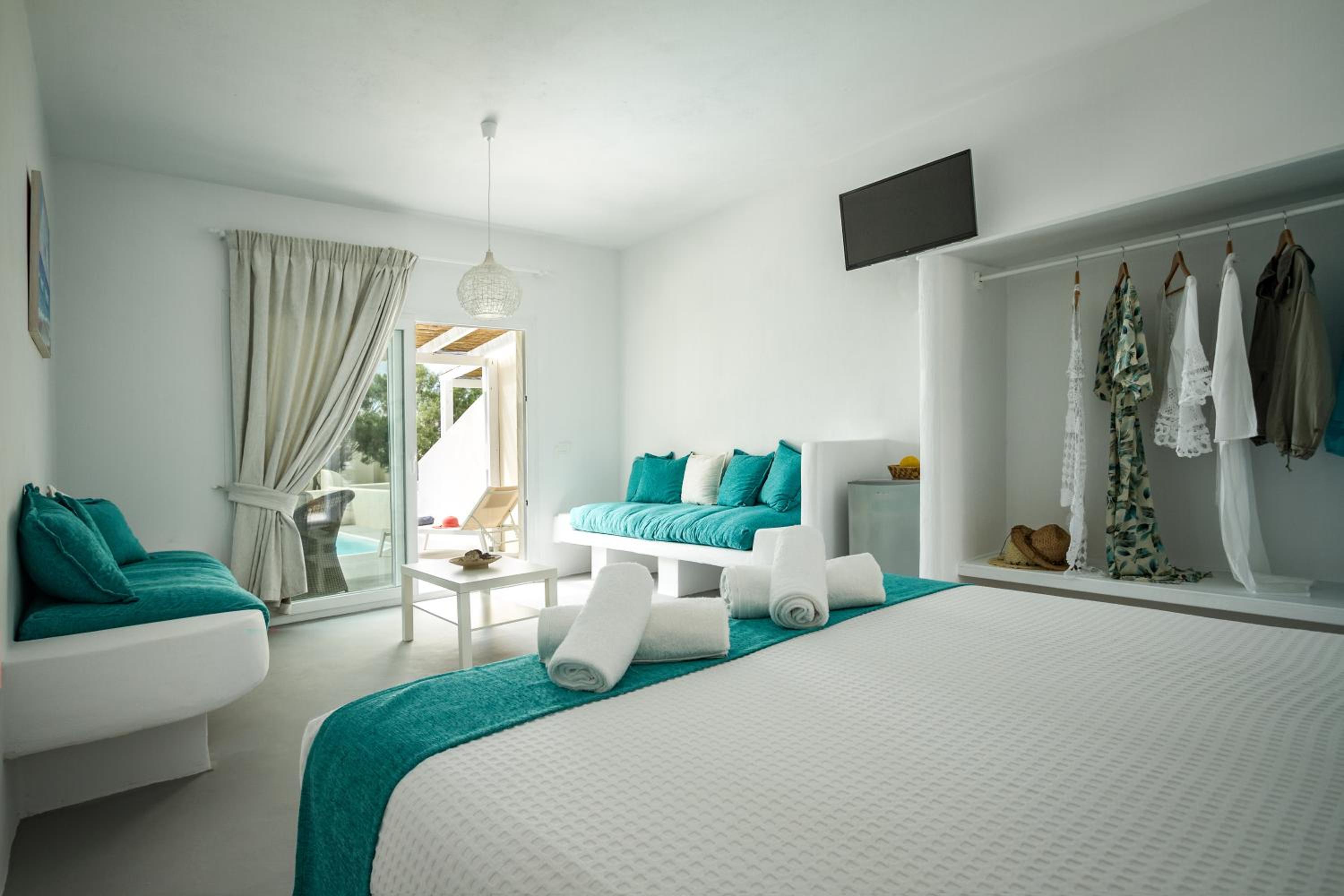 Executive Suite with Private Plunge Pool photo 2