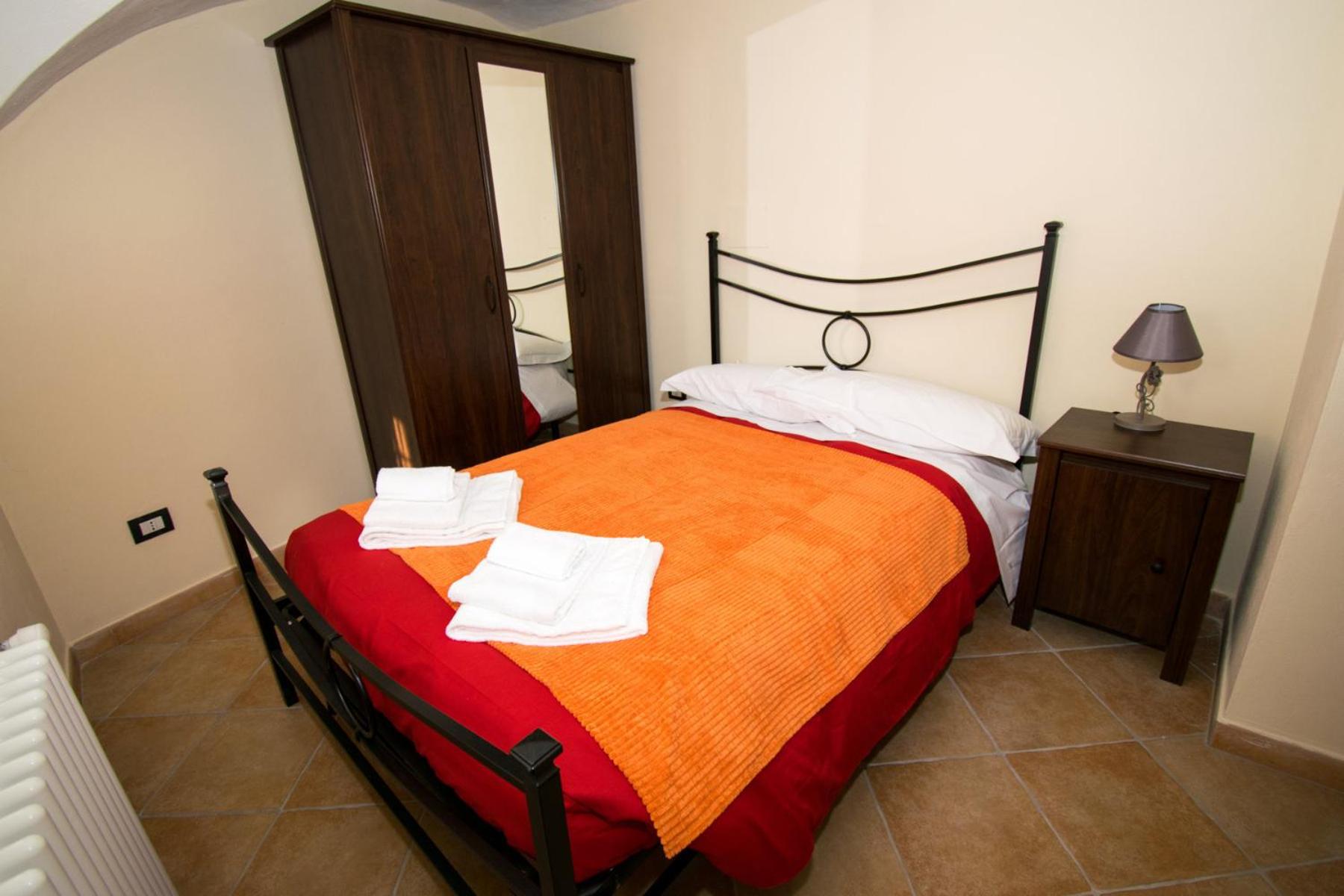 One-Bedroom House photo 2