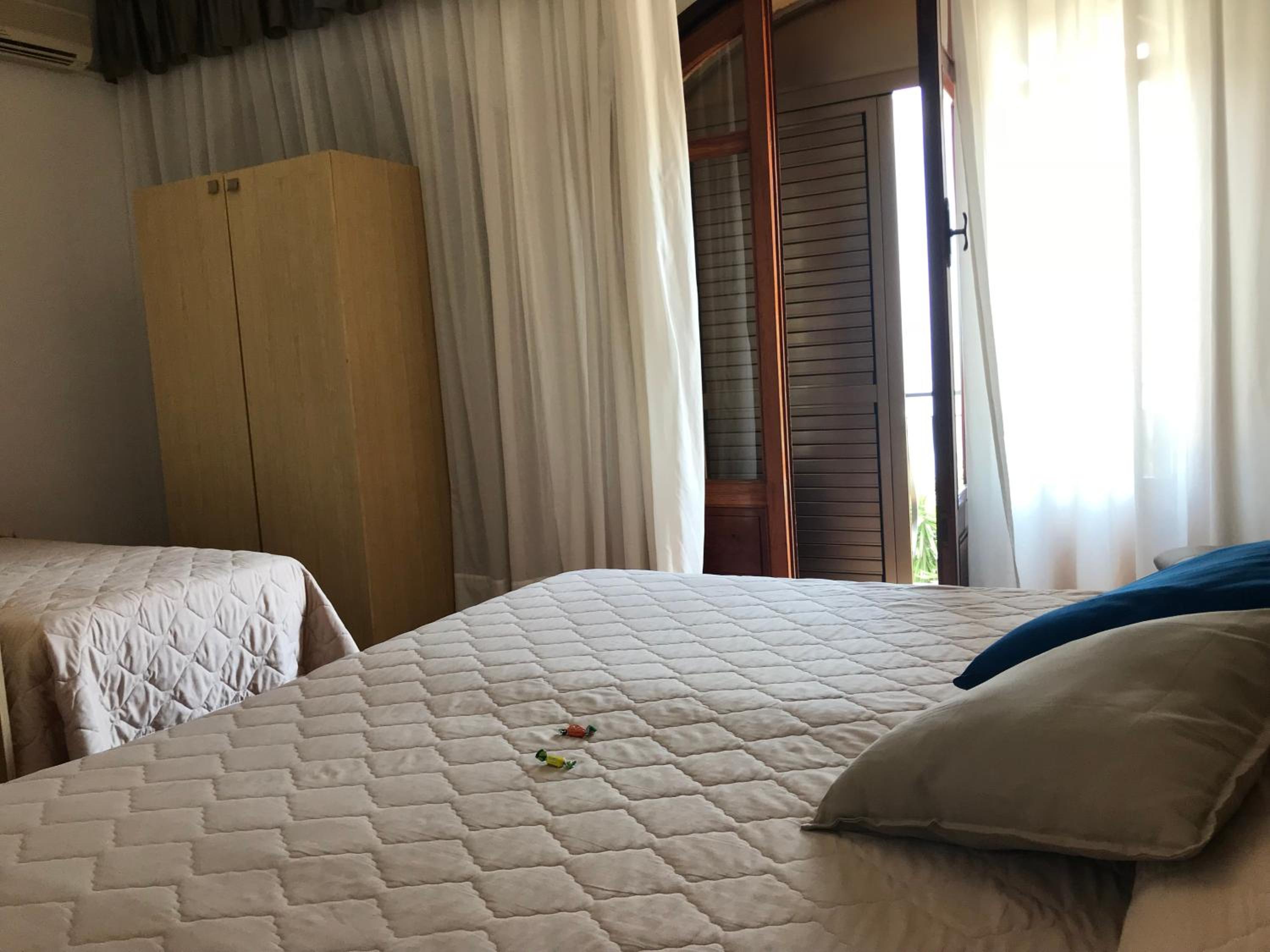 Triple Room with Sea View