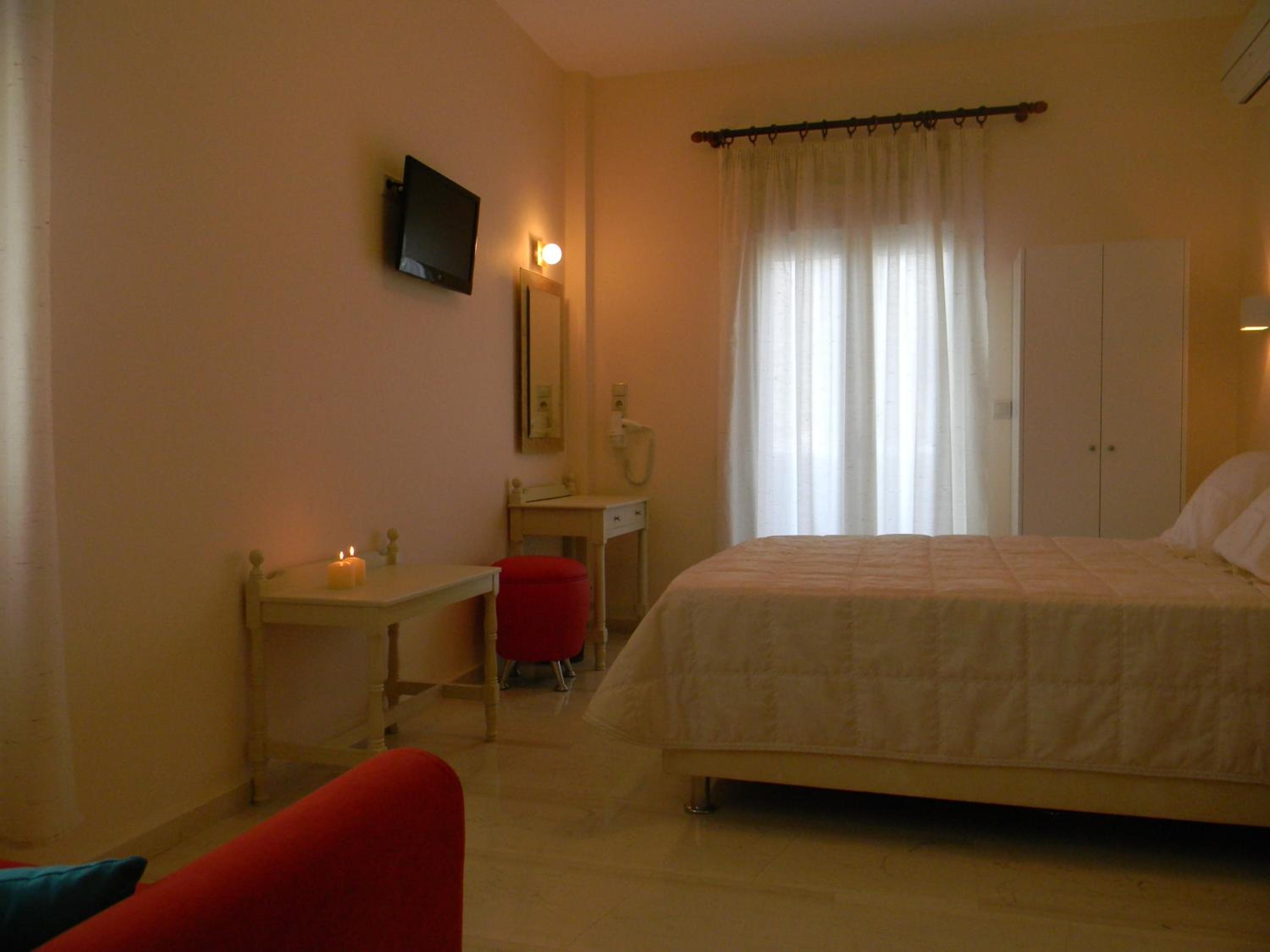Economy Double or Twin Room - Photo 6
