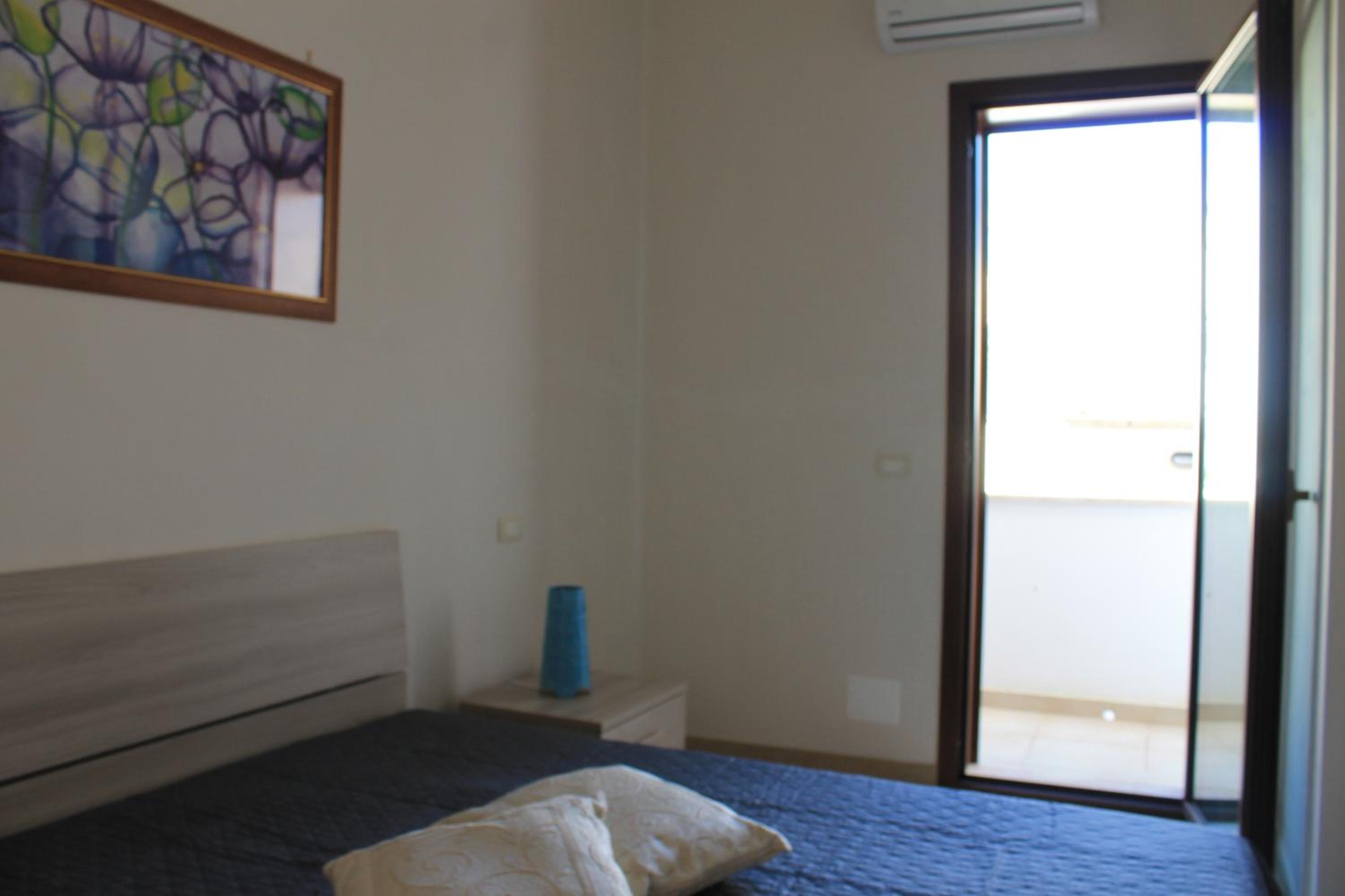 One-Bedroom Apartment - City View