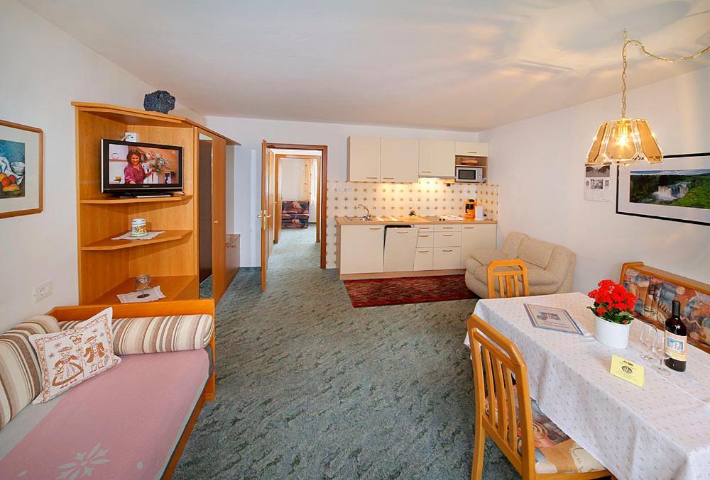 One-Bedroom Apartment with Balcony