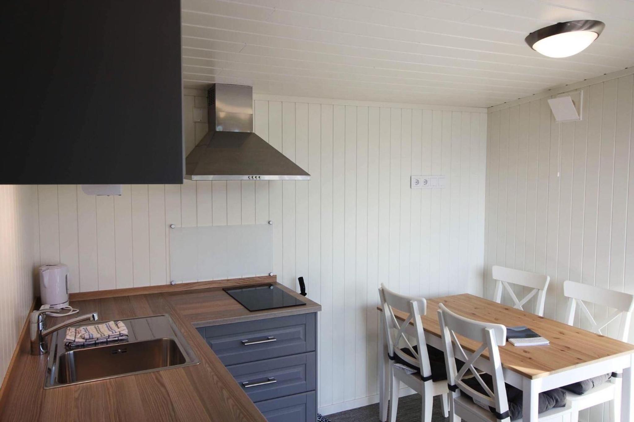 One-Bedroom House - Photo 4
