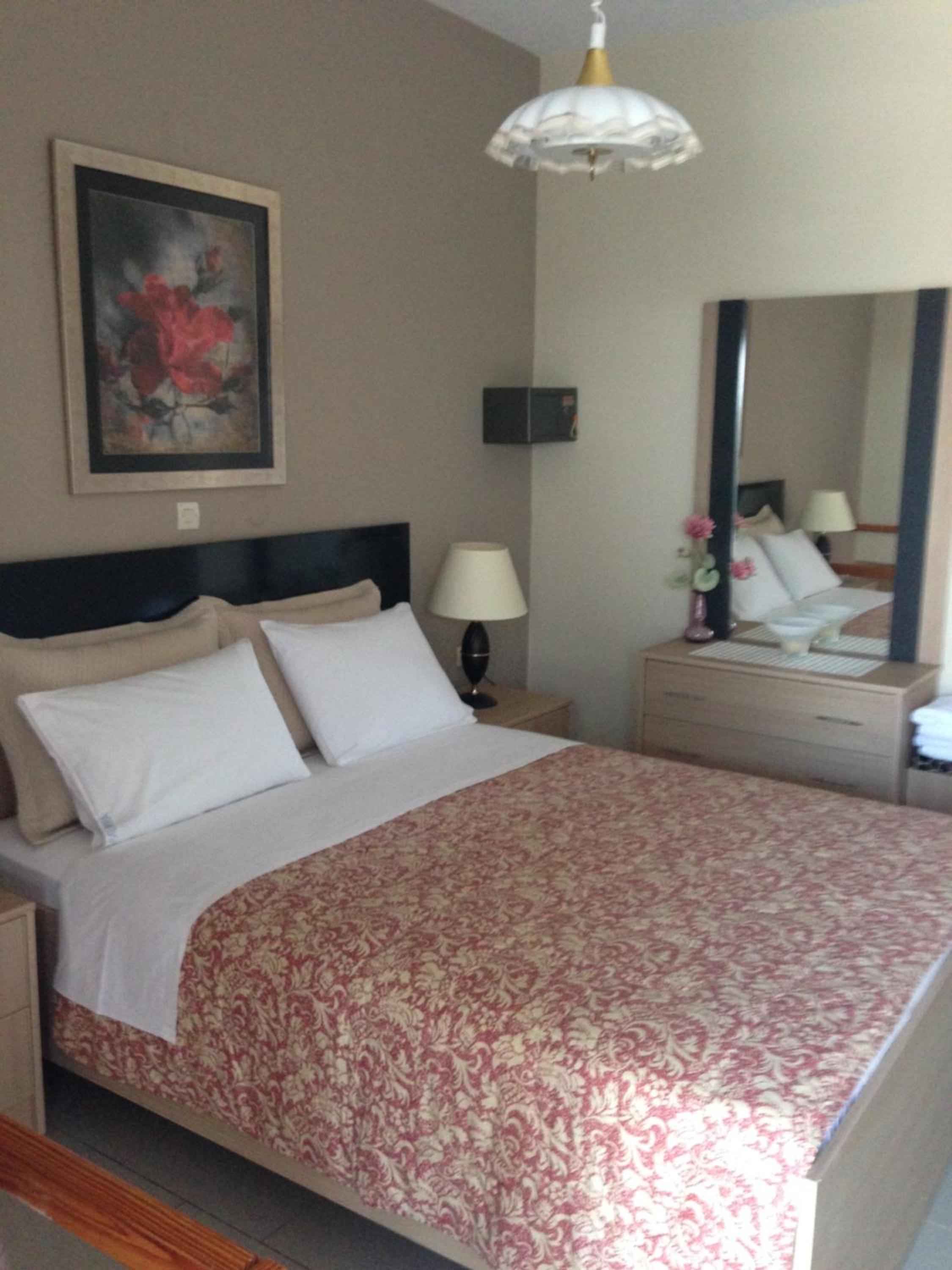 One-Bedroom Apartment (2 People) - Photo 4