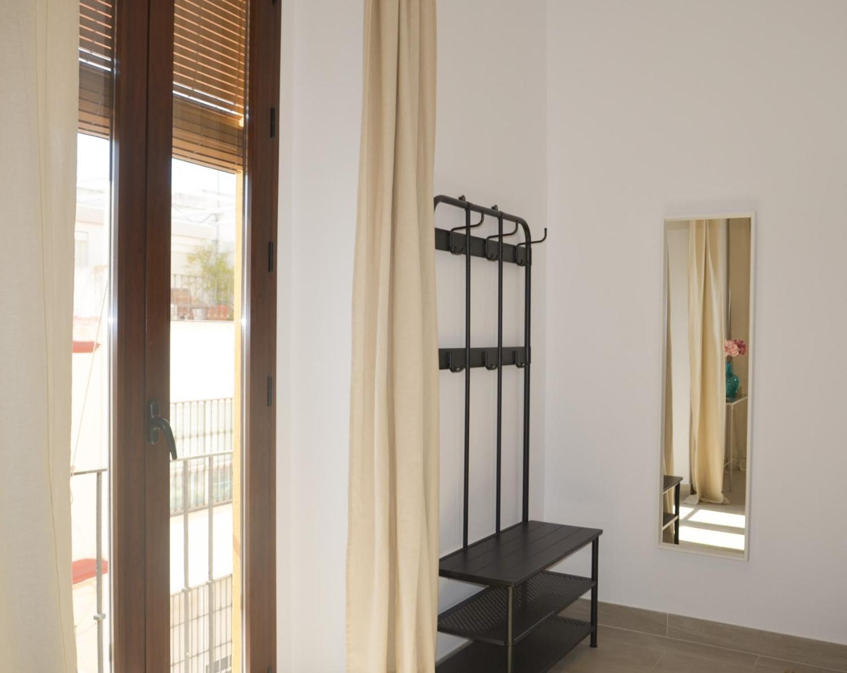 Deluxe Apartment - Photo 9