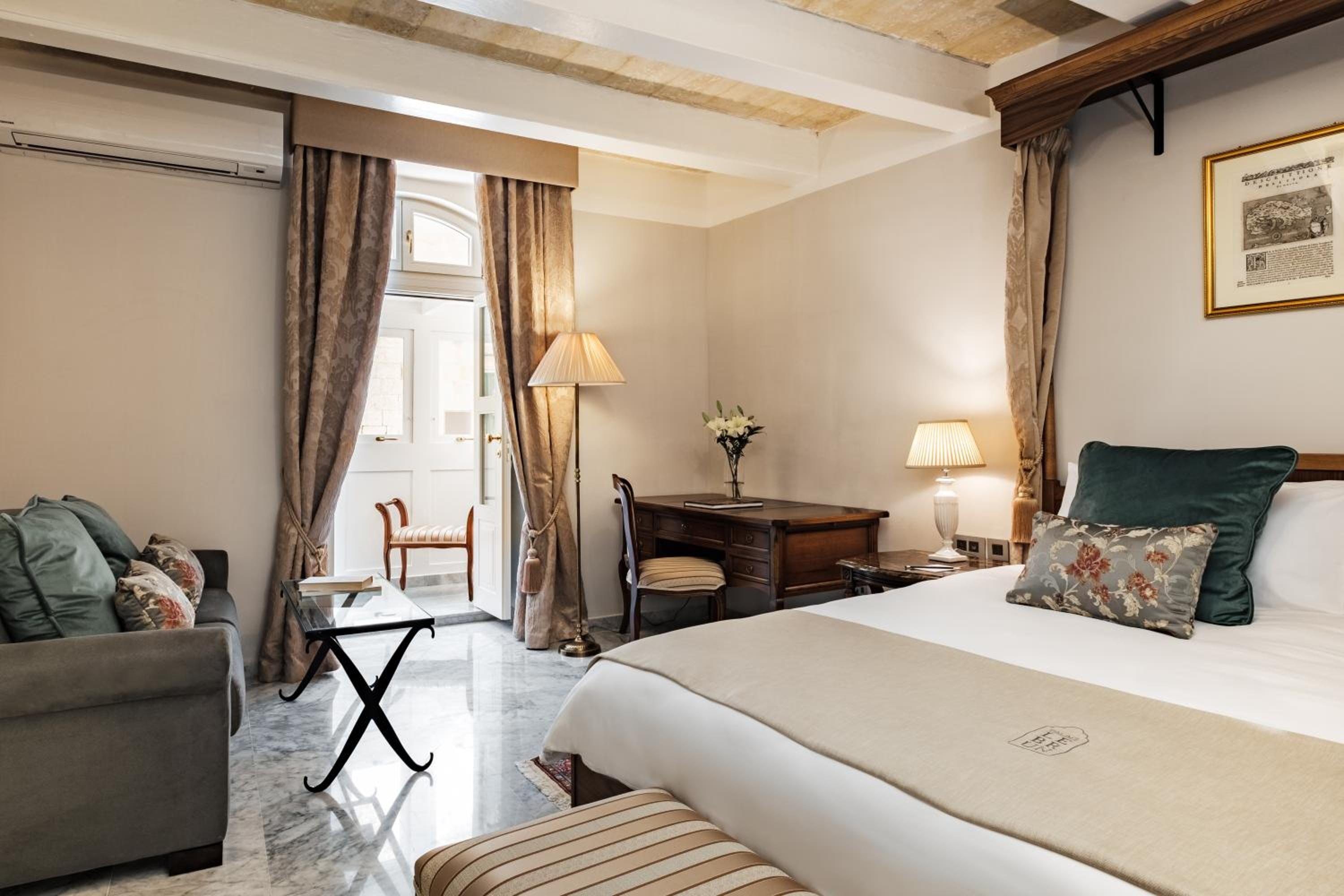 Deluxe Double or Twin Room with Balcony