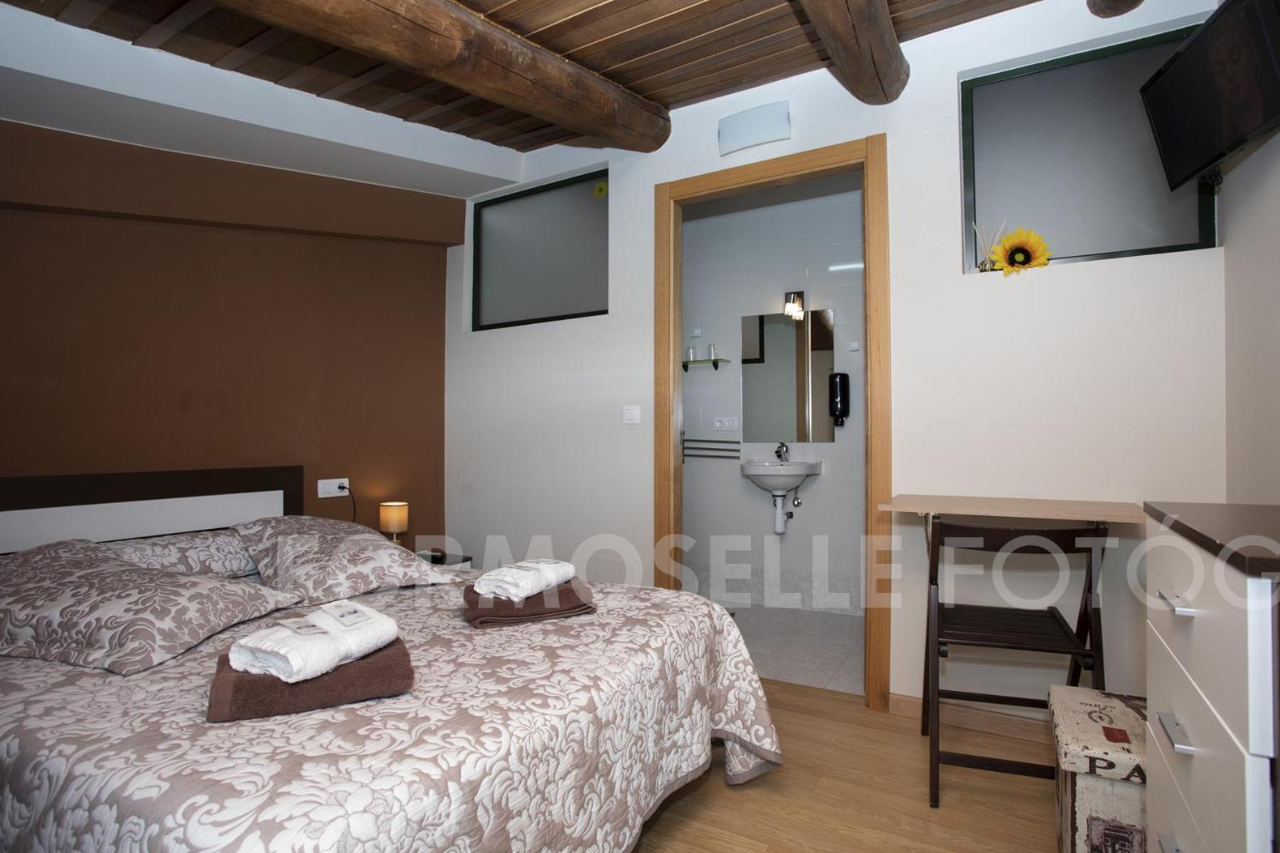 Habitación Doble con Baño Privado
