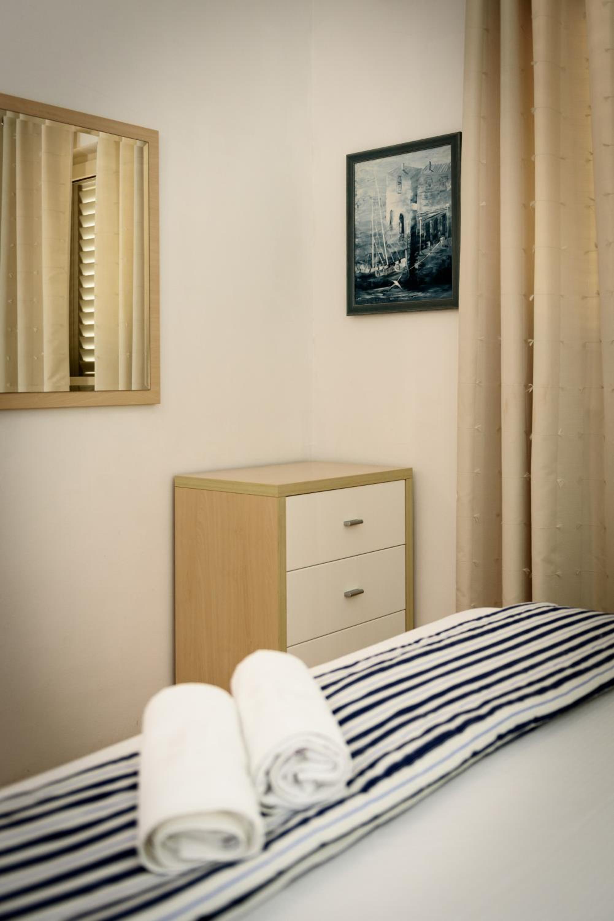 One-Bedroom Apartment (2 Adults)