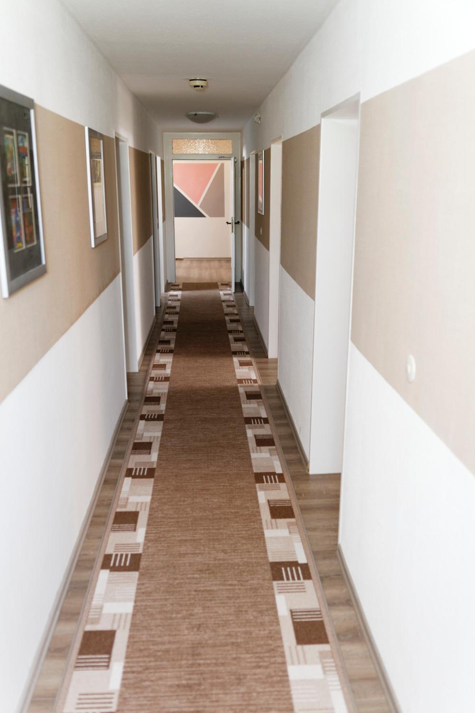 Budget Double Room - Photo 4