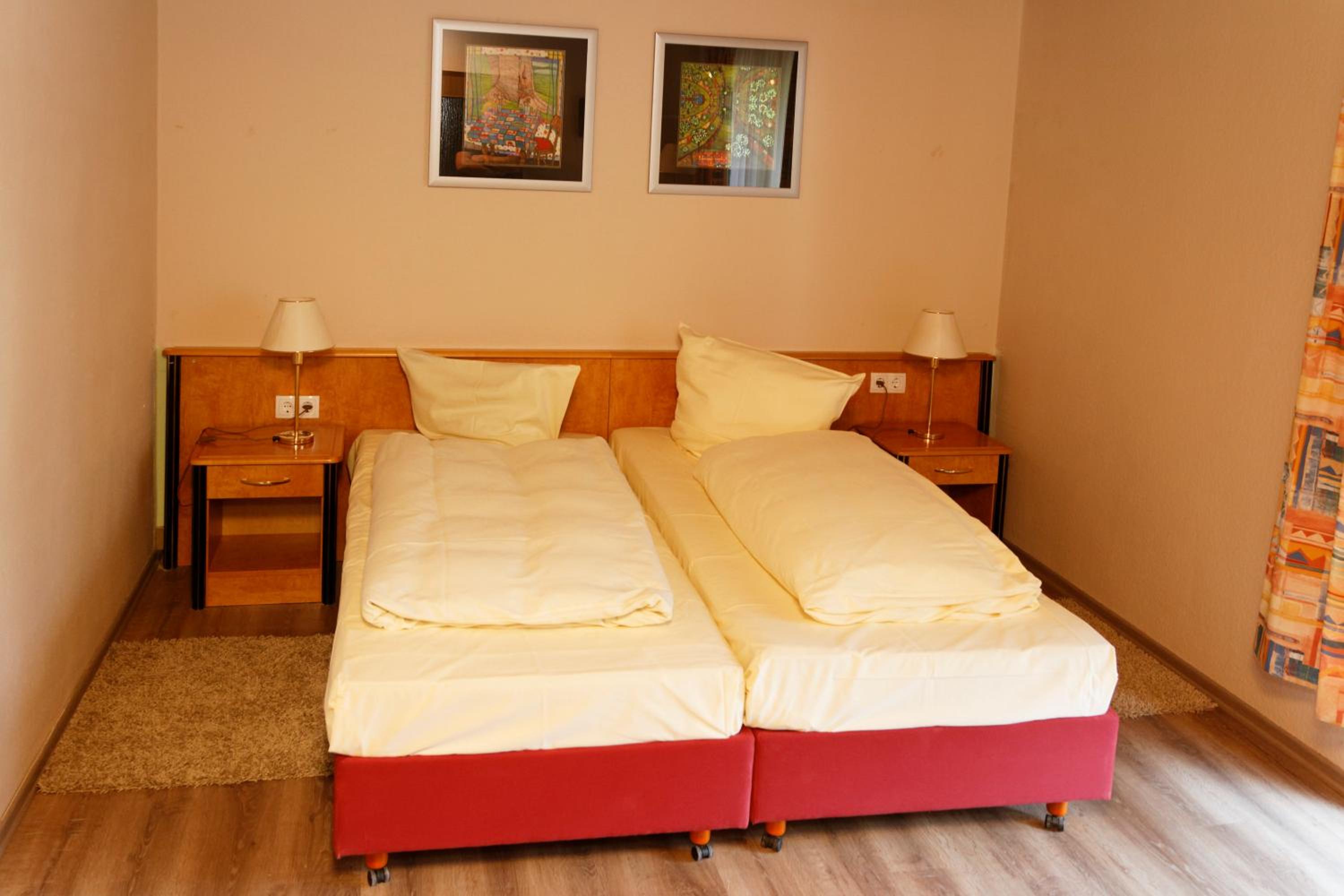 Deluxe Double Room with Balcony - Photo 1