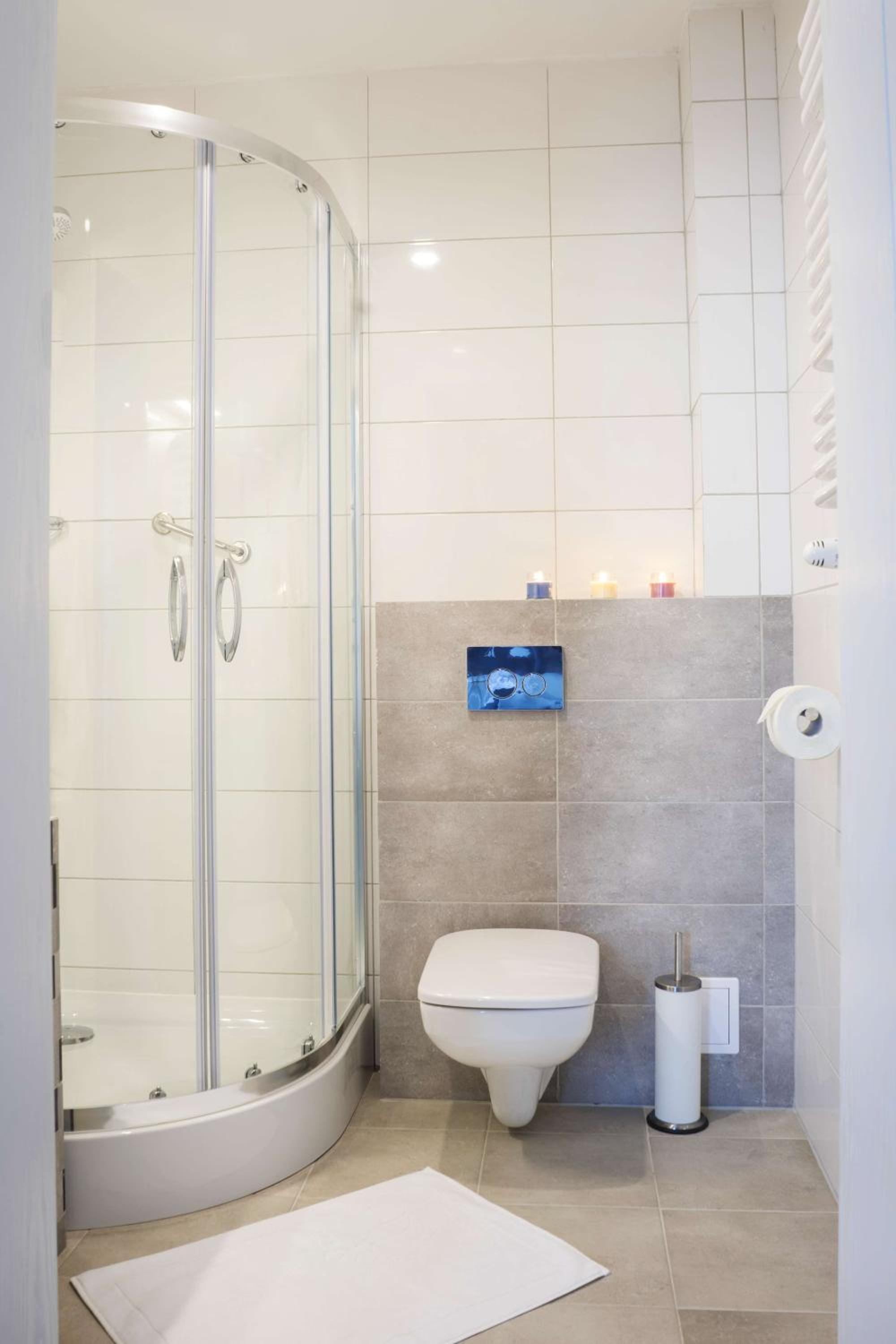 Double Room - Photo 5