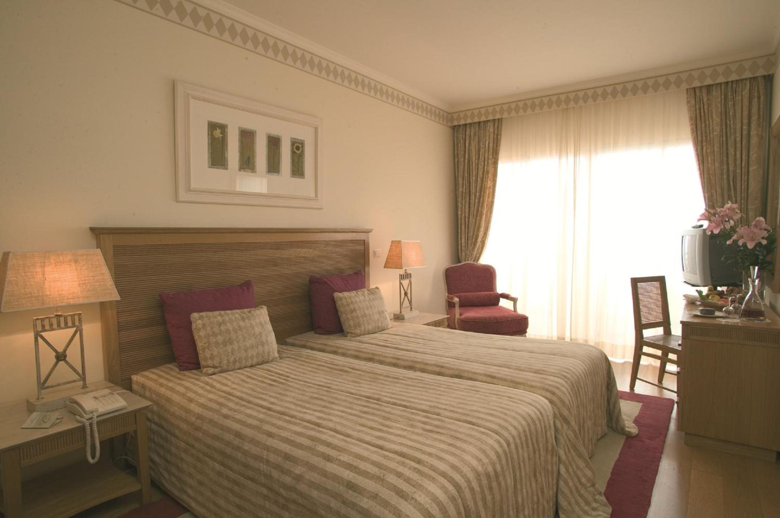 Double Room with Sea View - Photo 9