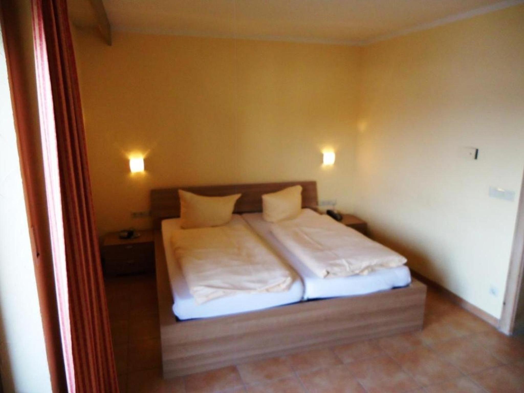 Double Room - Photo 7