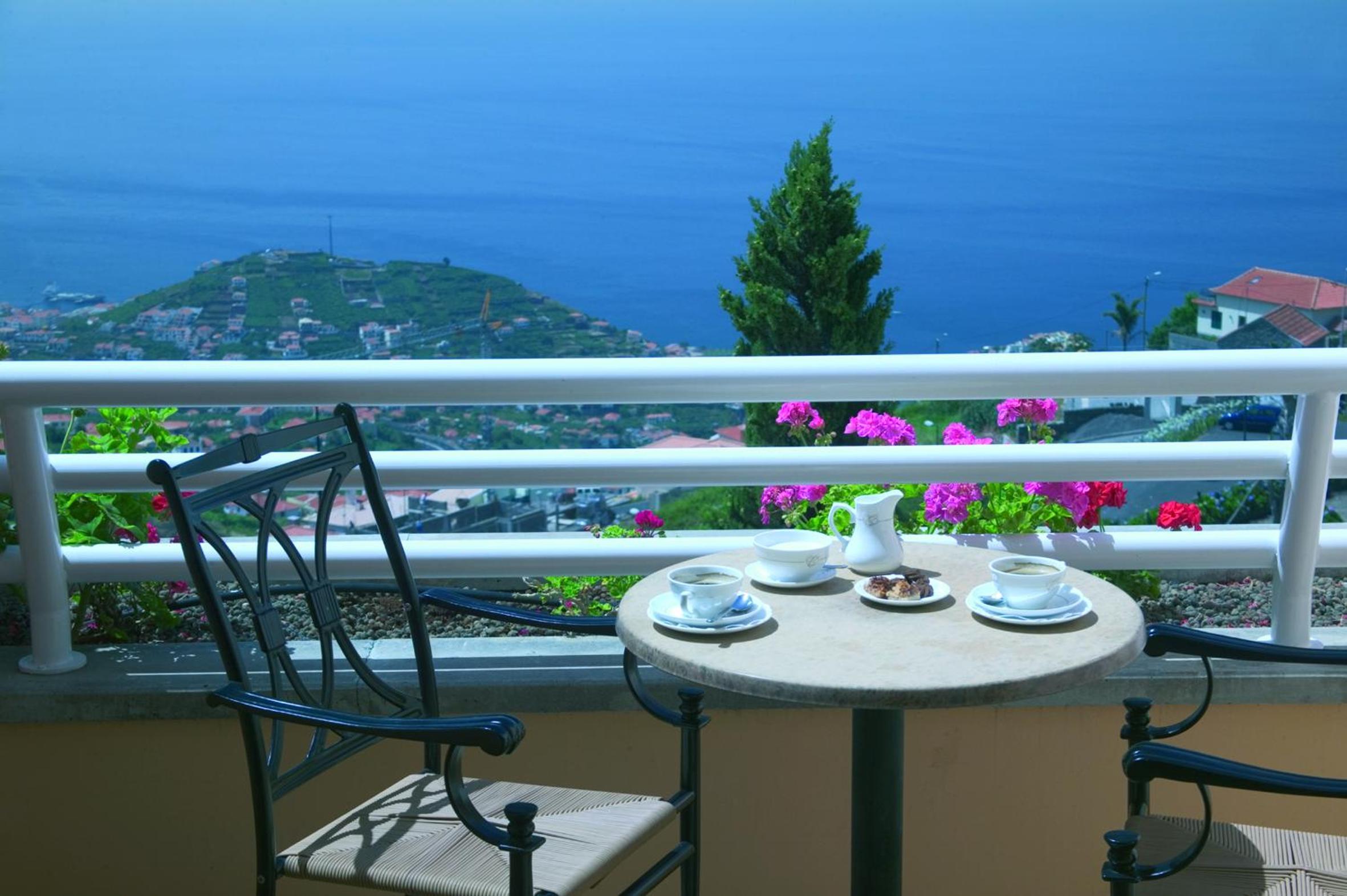 Double Room with Sea View - Photo 8