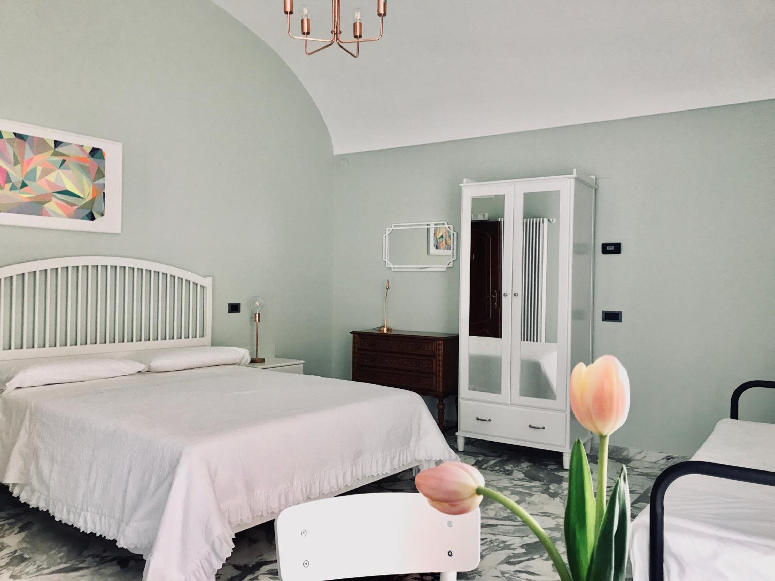 Triple Room with Private Bathroom - Photo 1