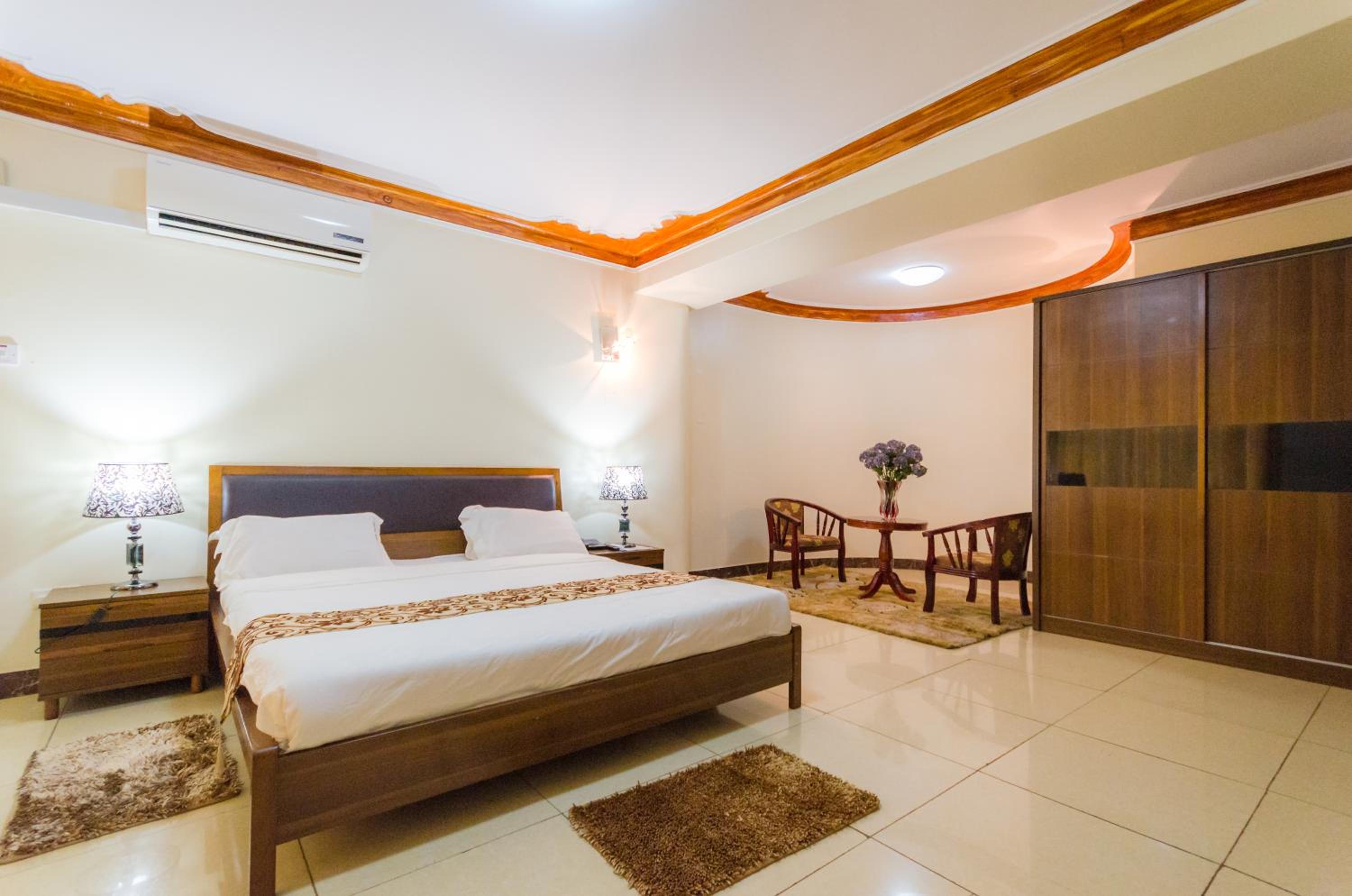 Executive Suite