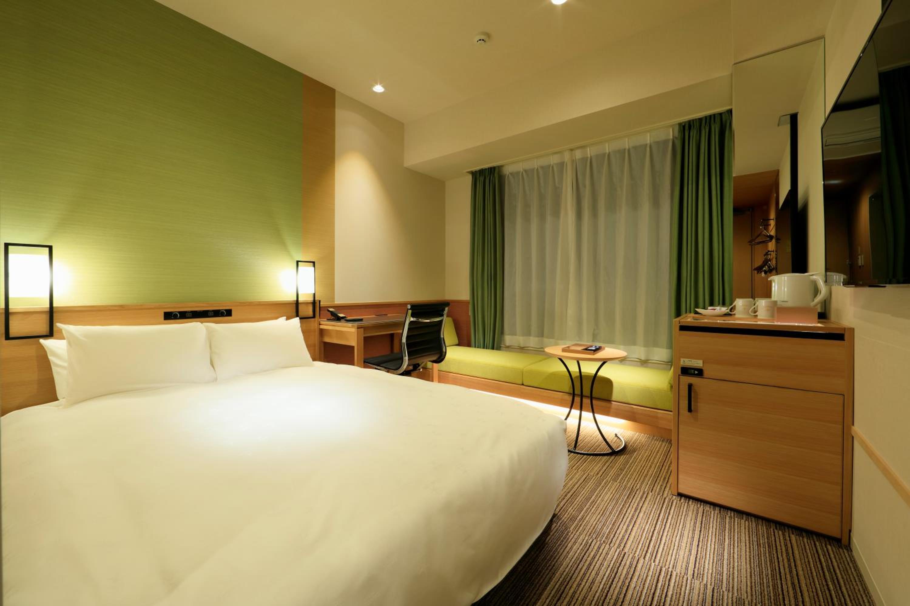 Double Room - Non-Smoking photo 2