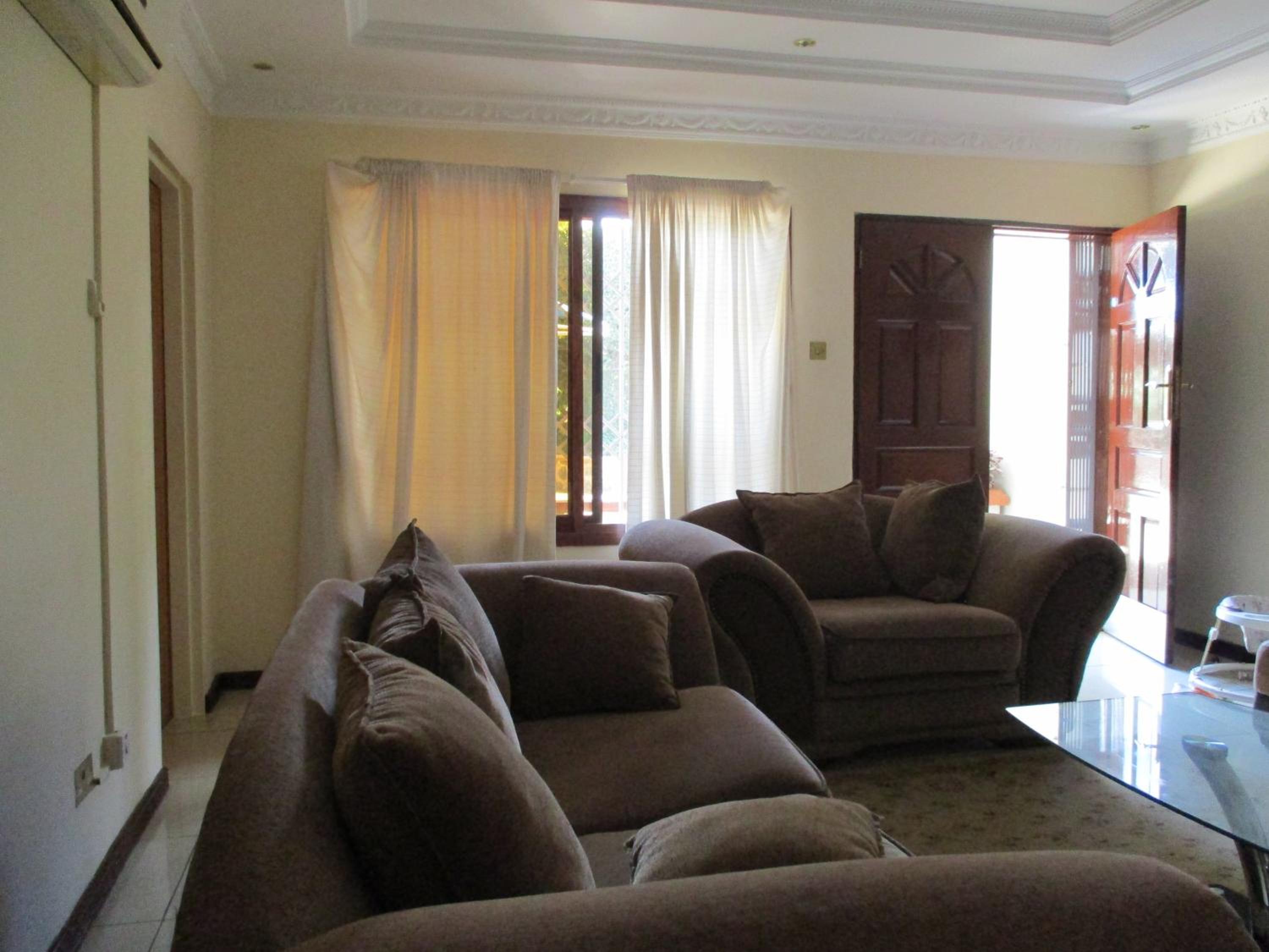 Apartment photo 3