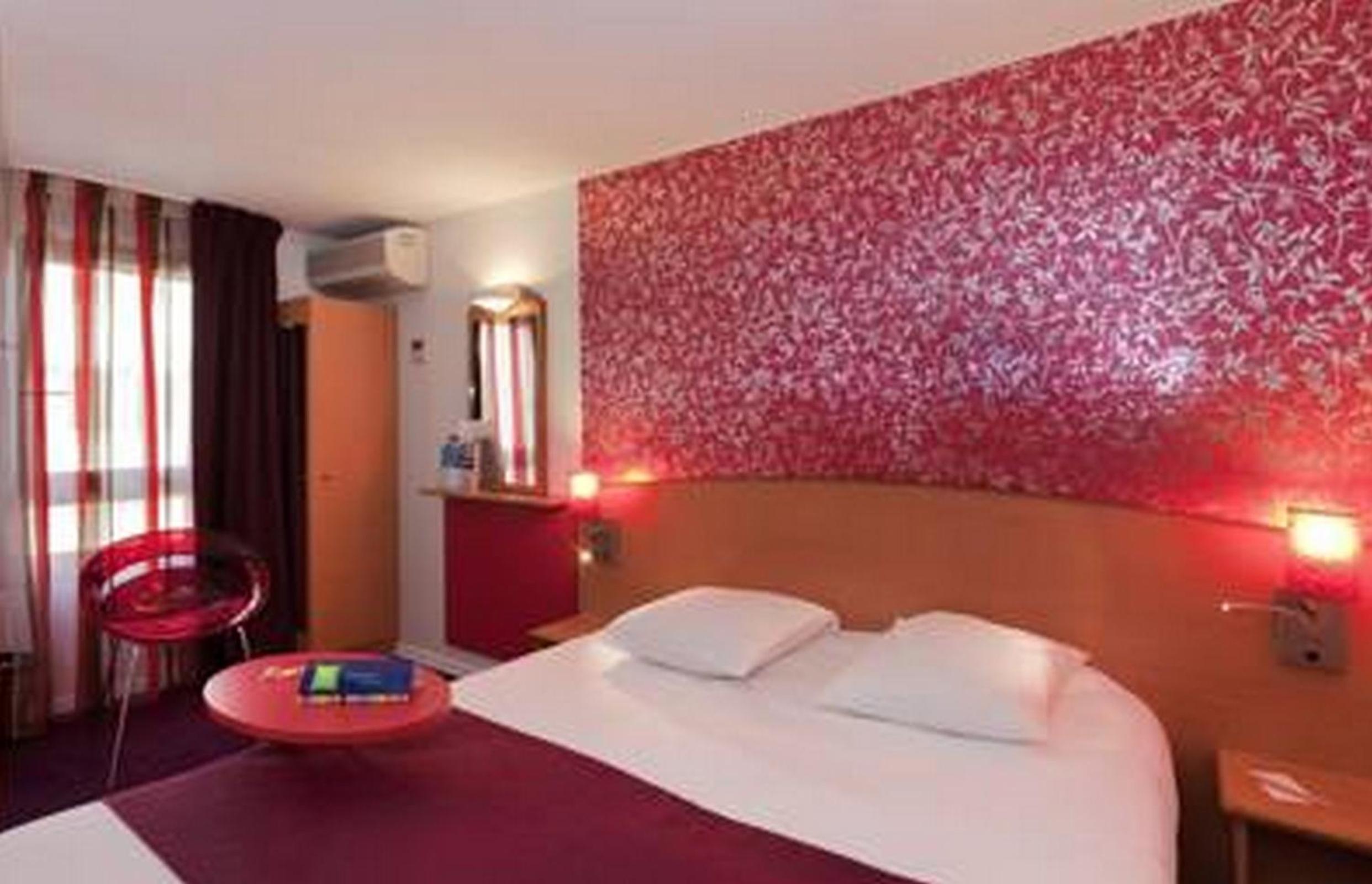 Standard Double Room - Photo 3