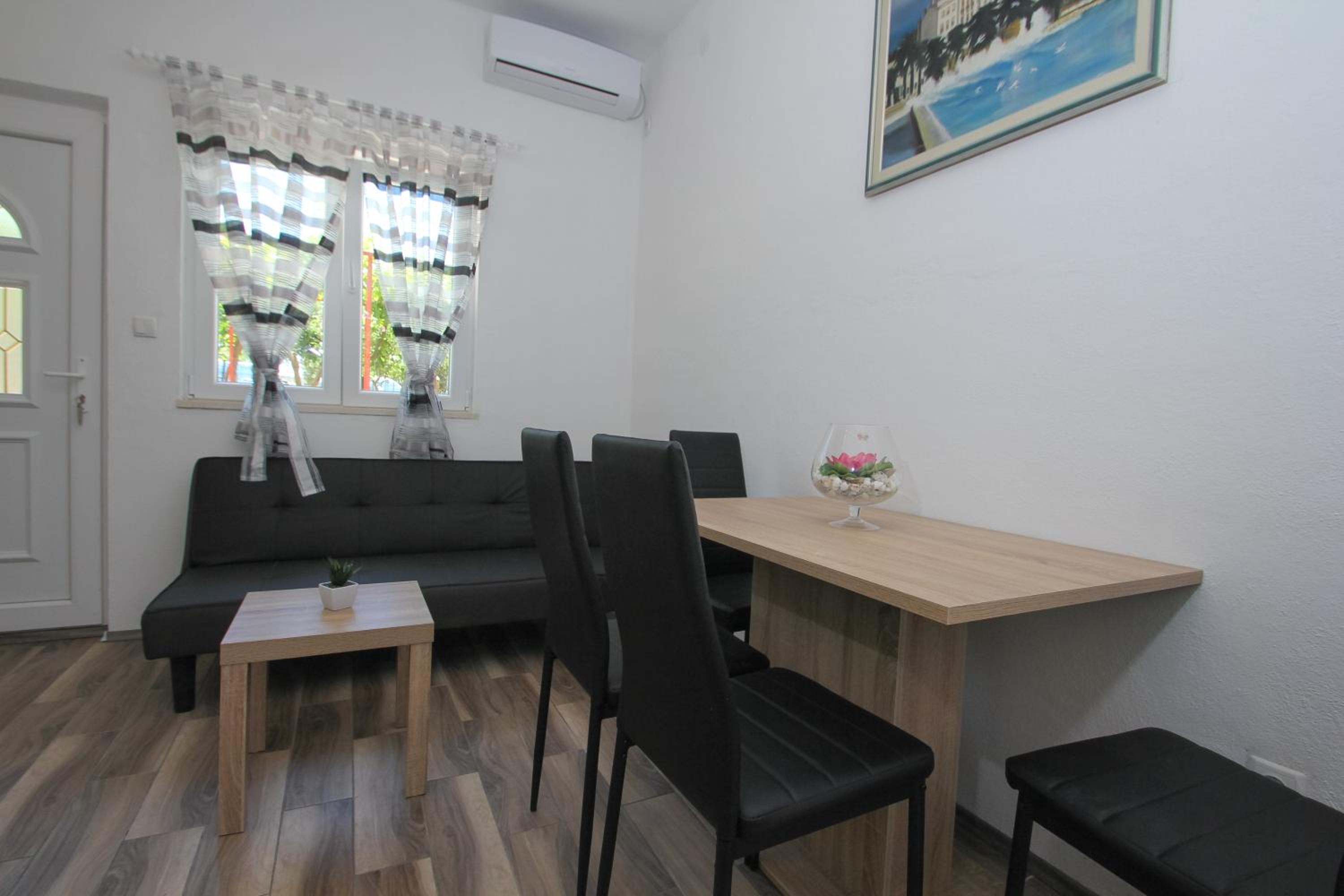 Apartment - Photo 36