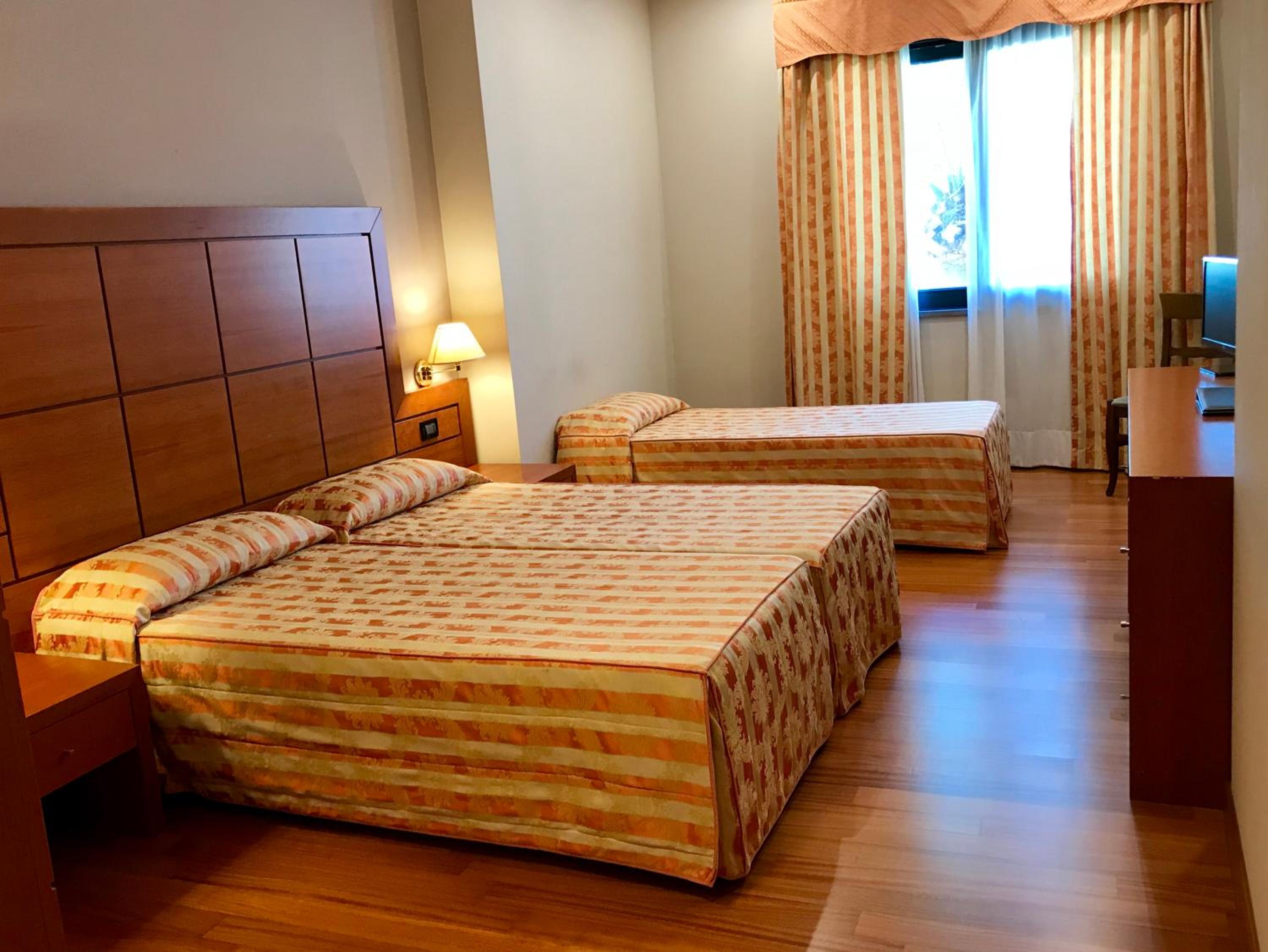 Triple Room - Photo 1
